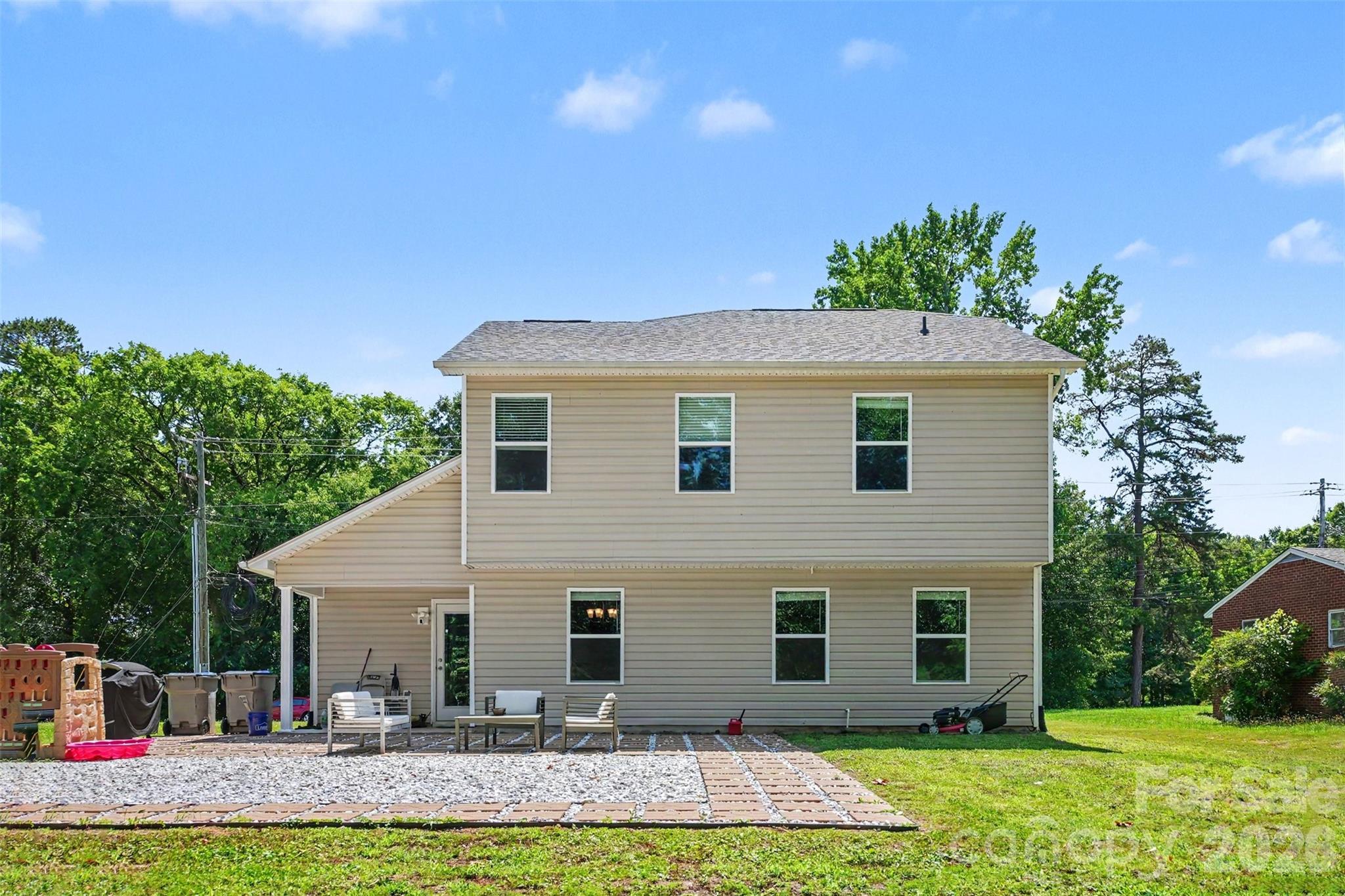 1121 N Broad Street — Gastonia