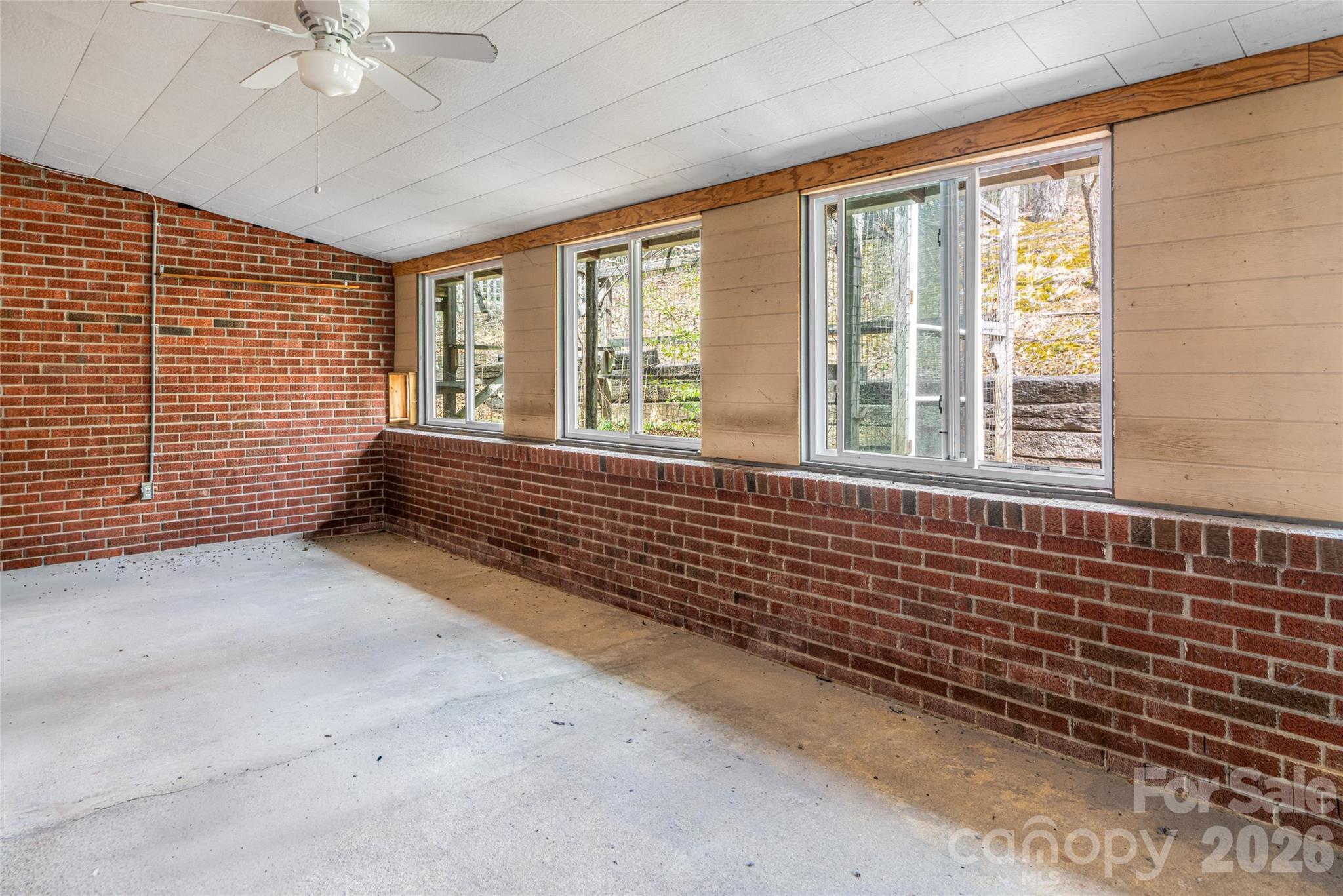 233 Church Road — Fairview