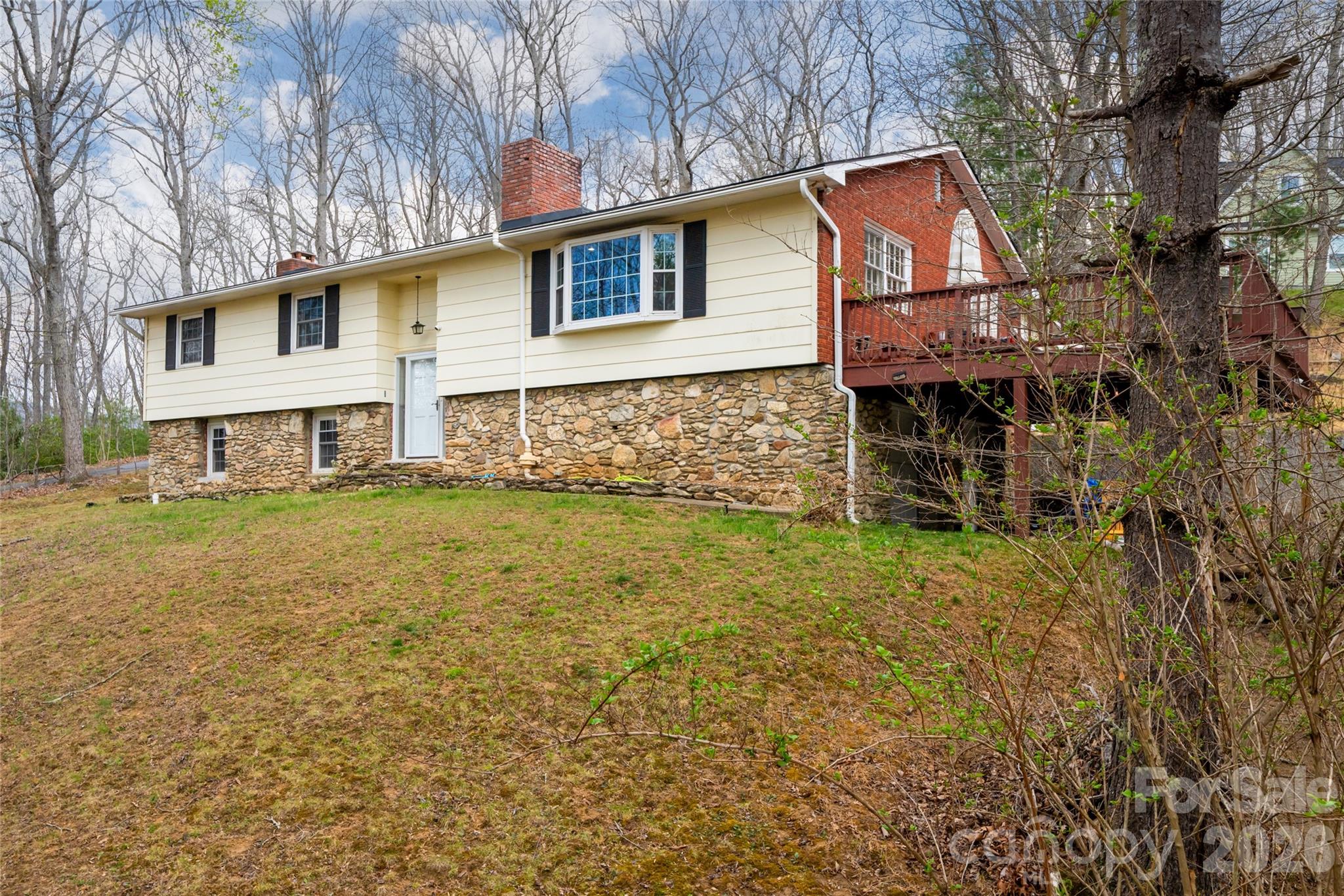 233 Church Road — Fairview