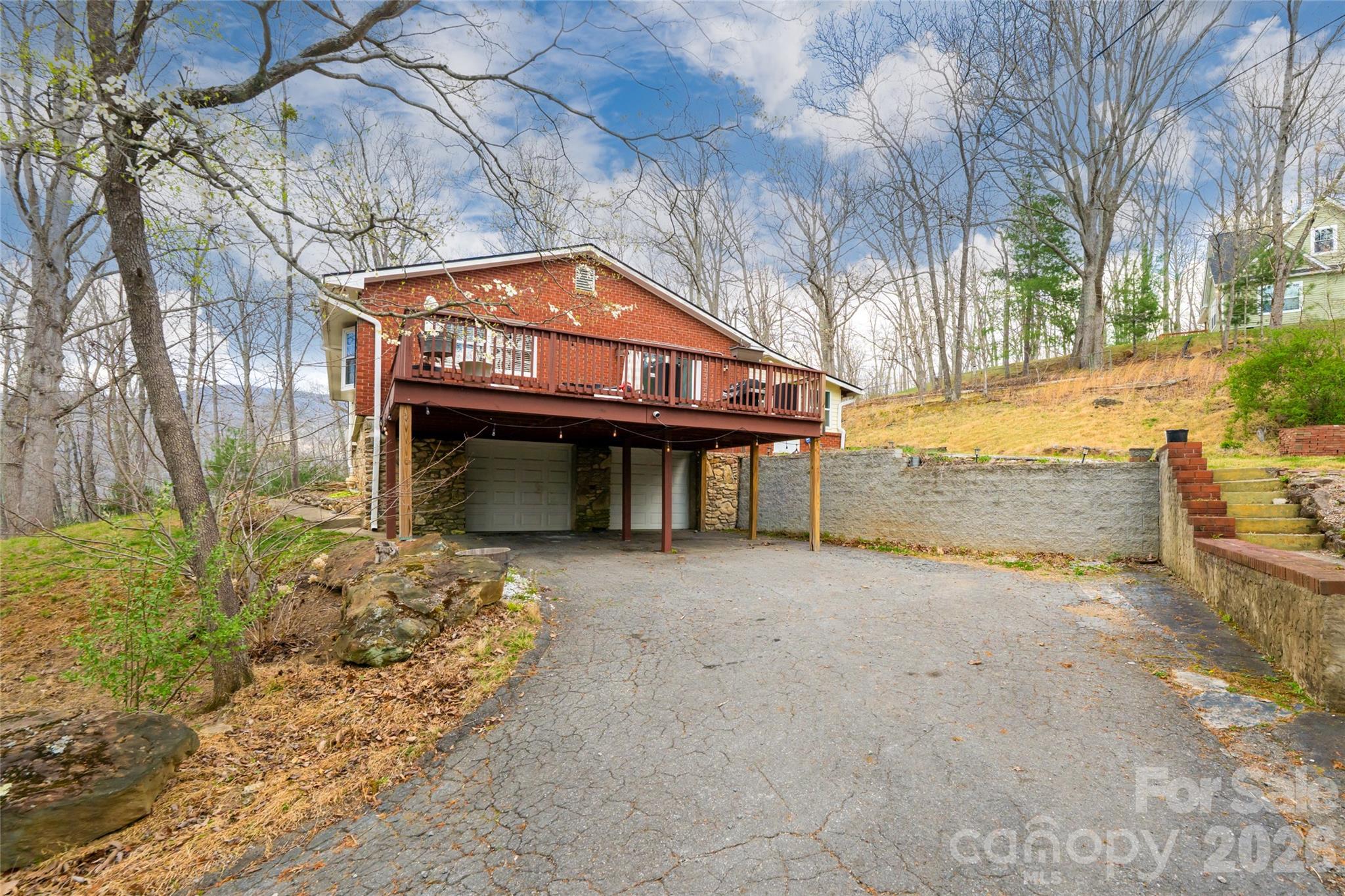 233 Church Road — Fairview