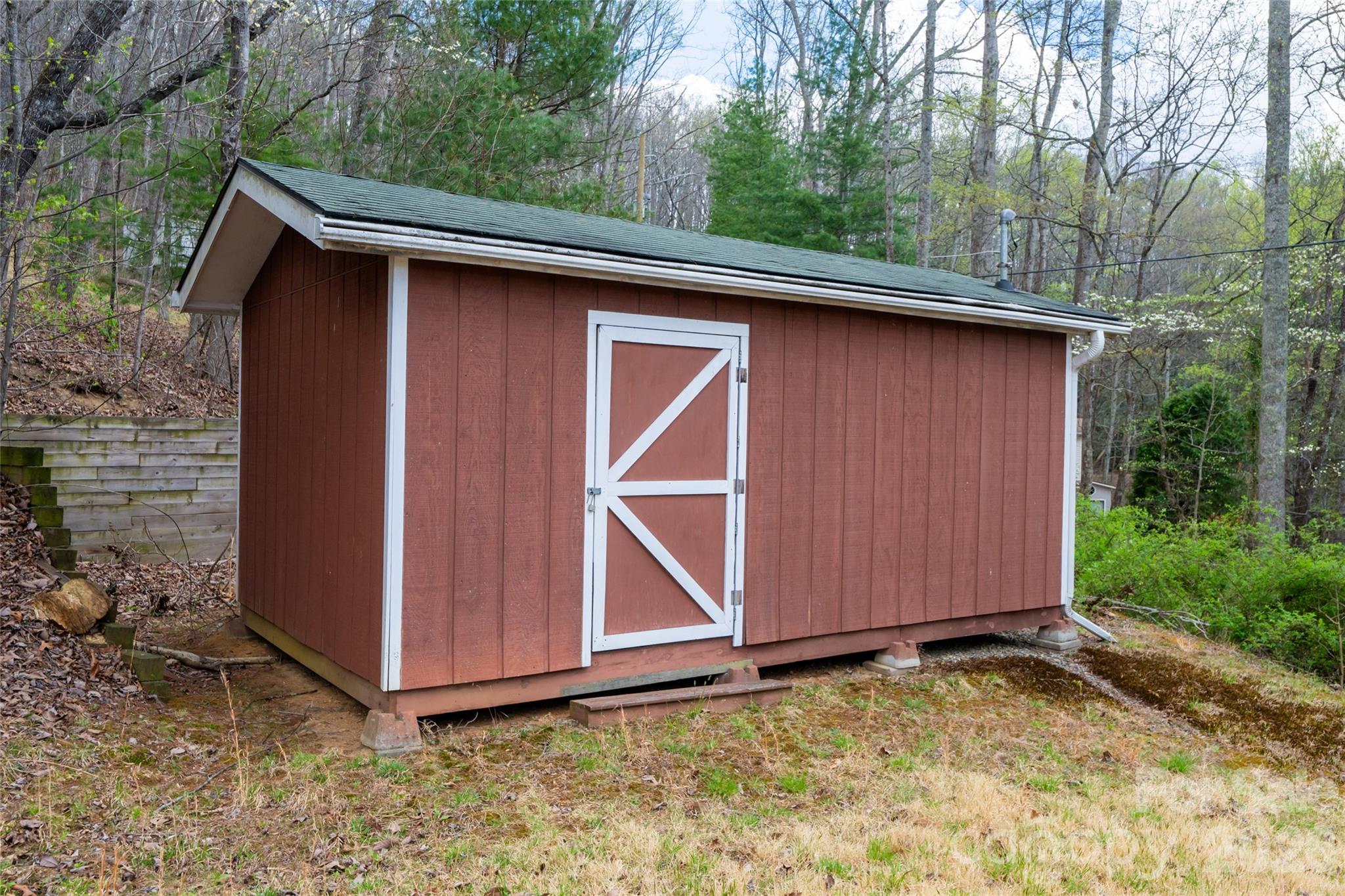 233 Church Road — Fairview
