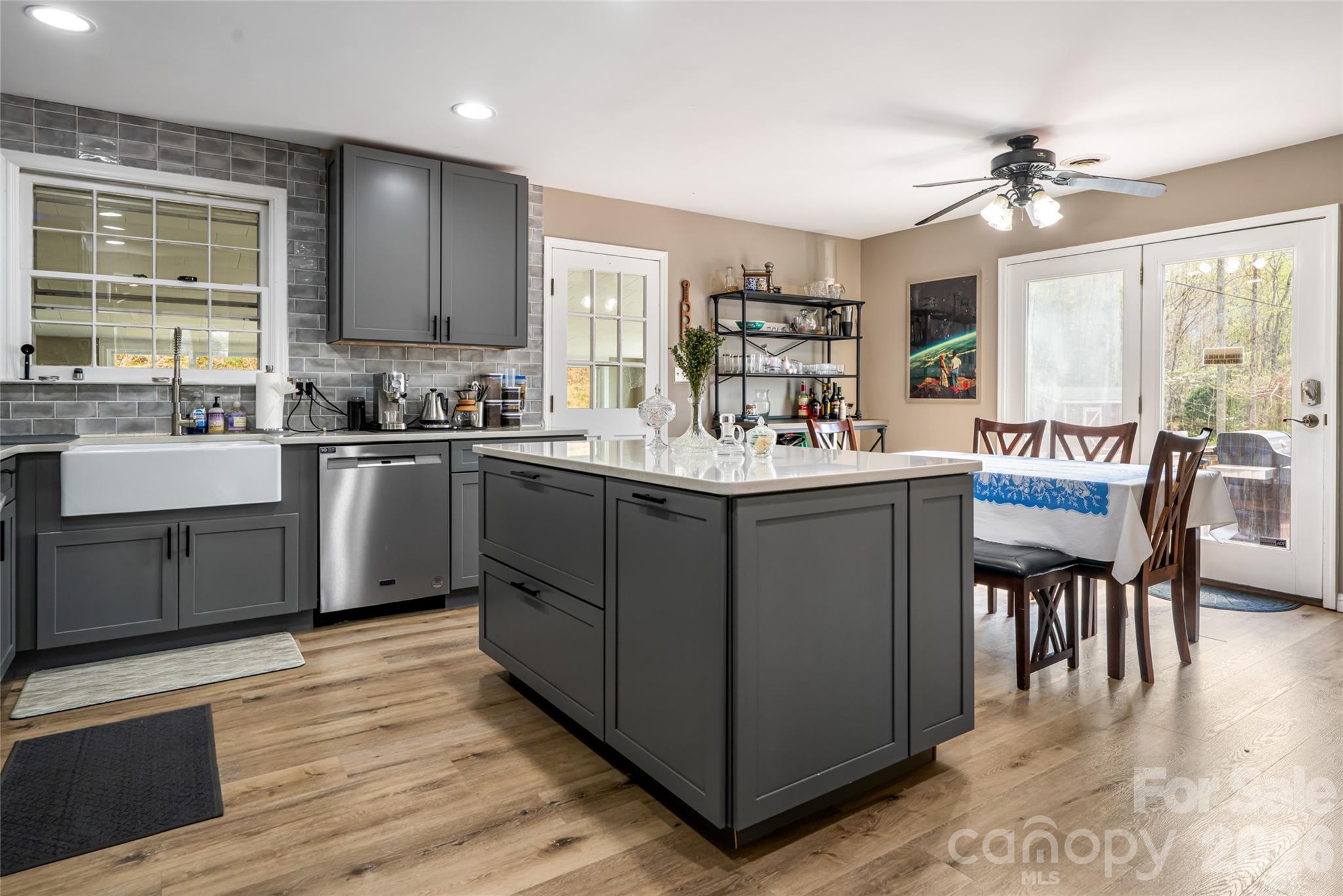 233 Church Road — Fairview