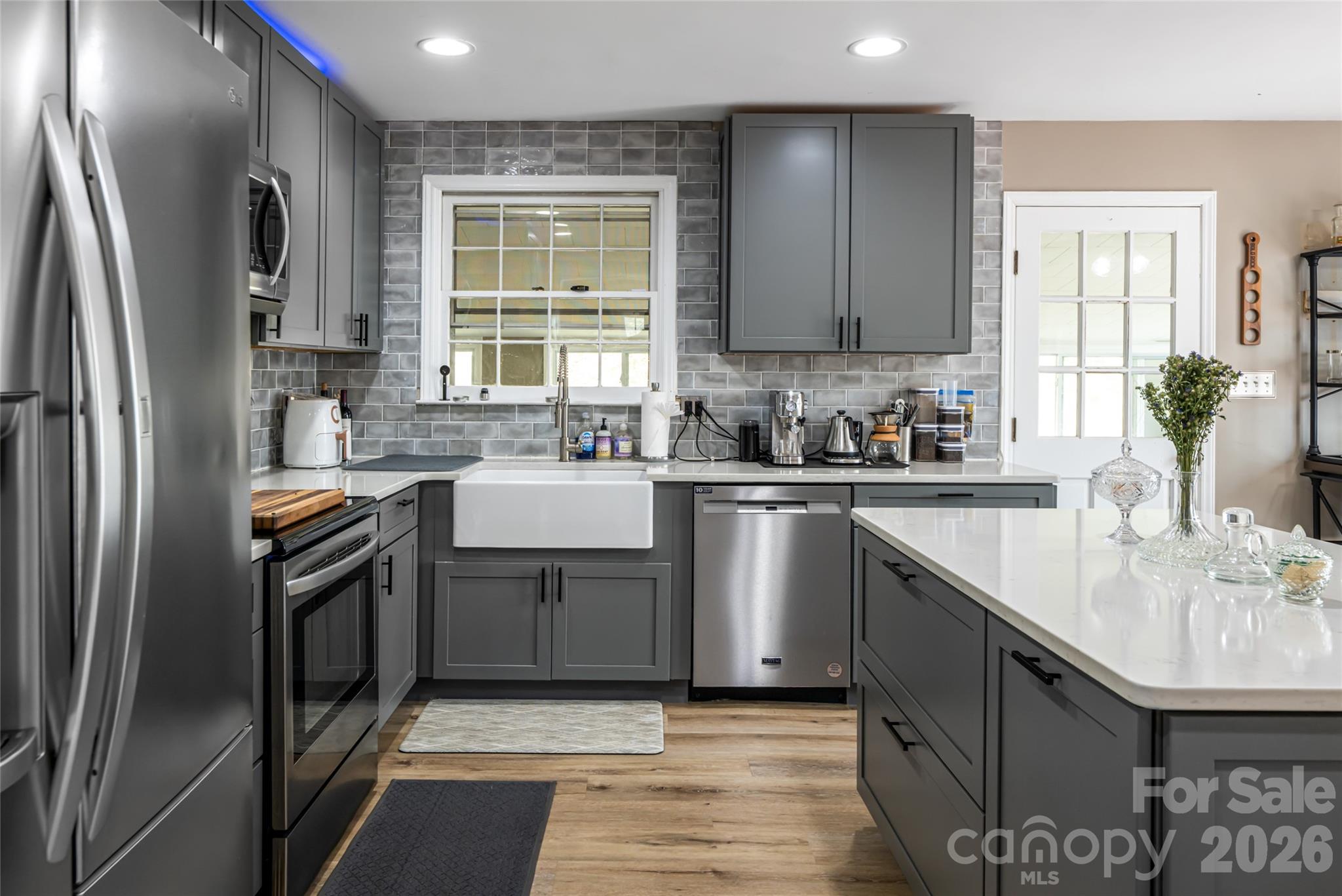 233 Church Road — Fairview