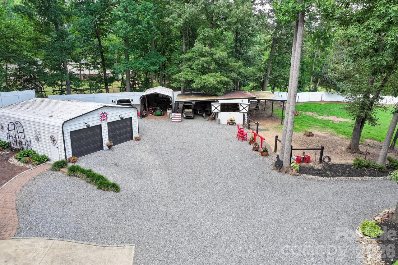 384 Rankin Hill Road — Troutman