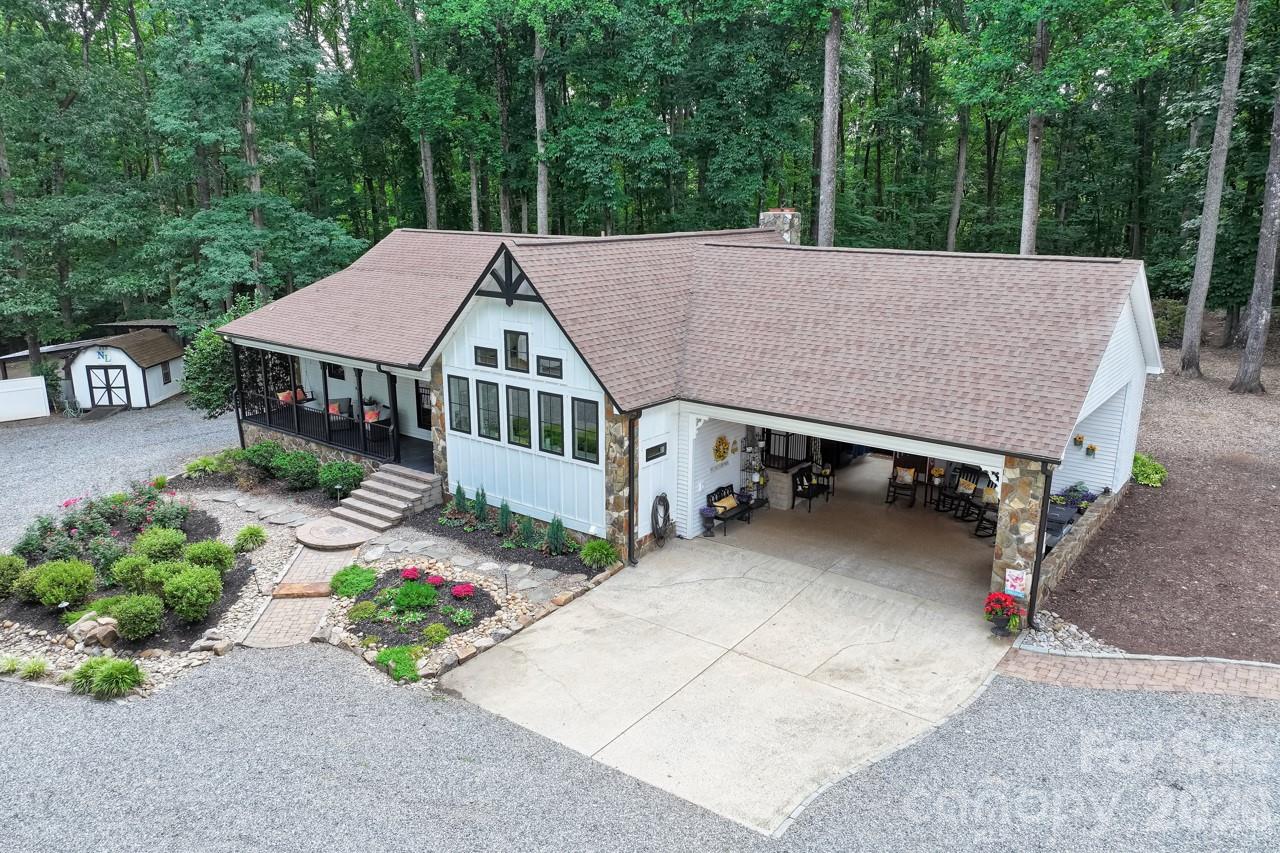 384 Rankin Hill Road — Troutman
