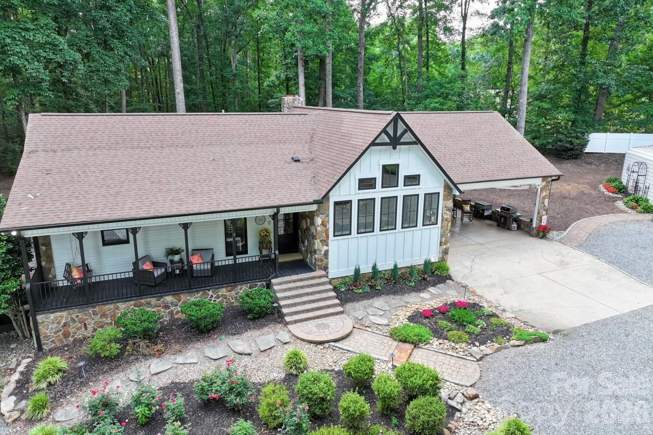 384 Rankin Hill Road — Troutman