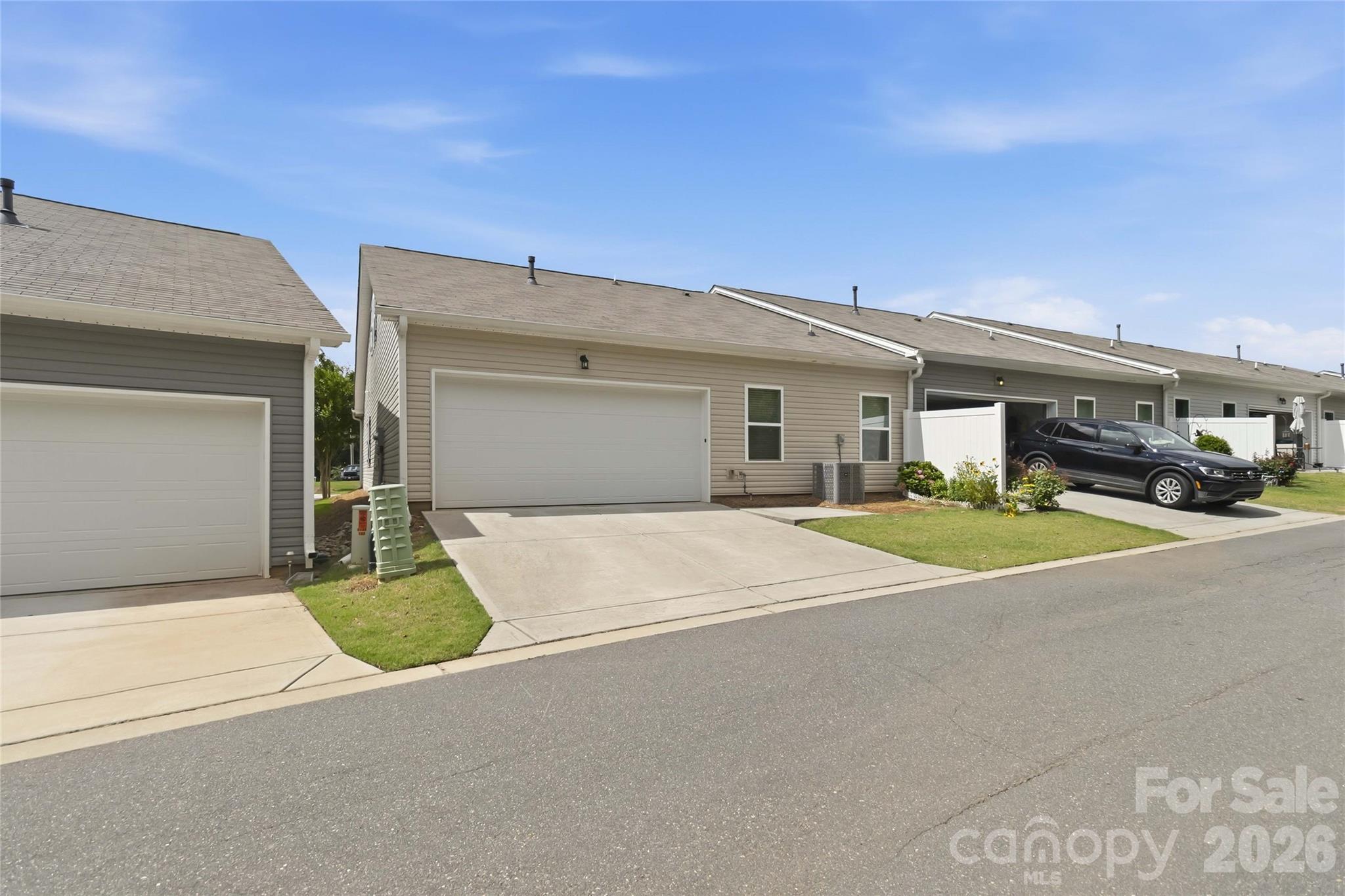 8420 Union Central Court — Waxhaw