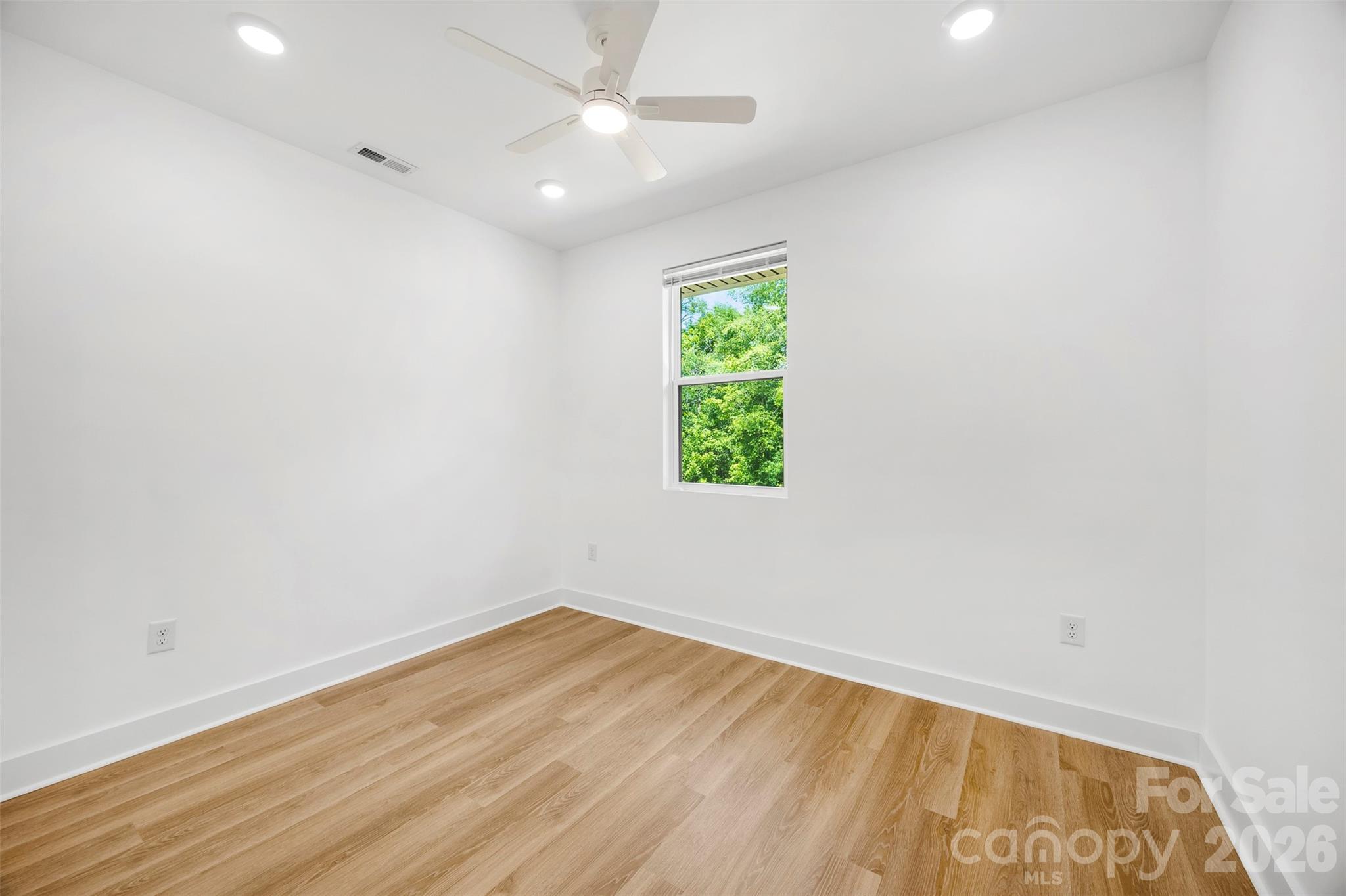 1003 College Boulevard — Dallas