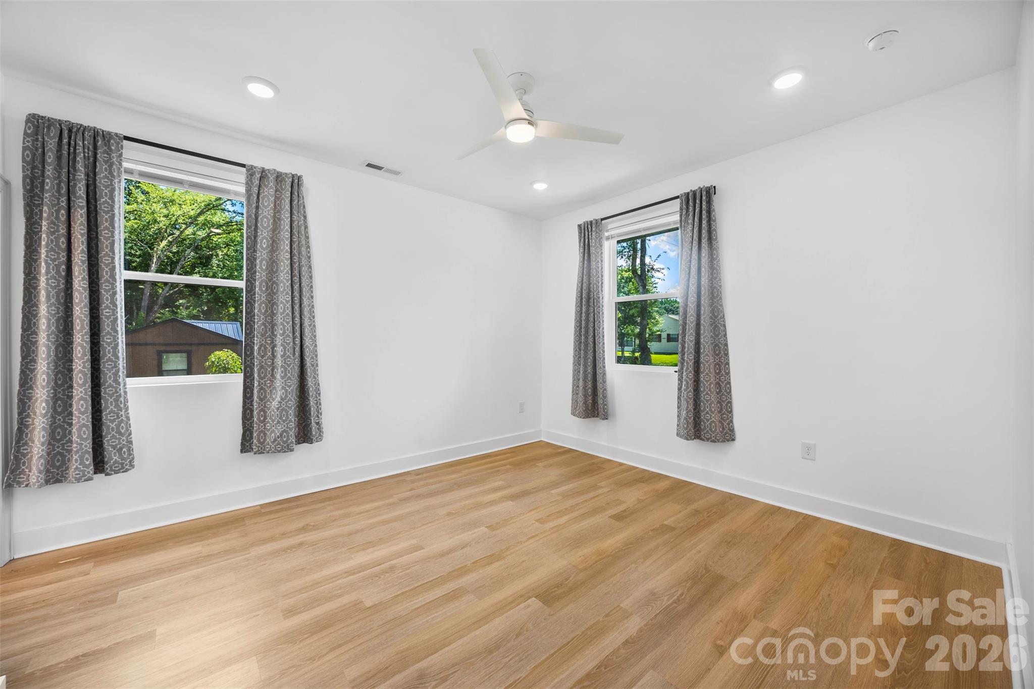 1003 College Boulevard — Dallas