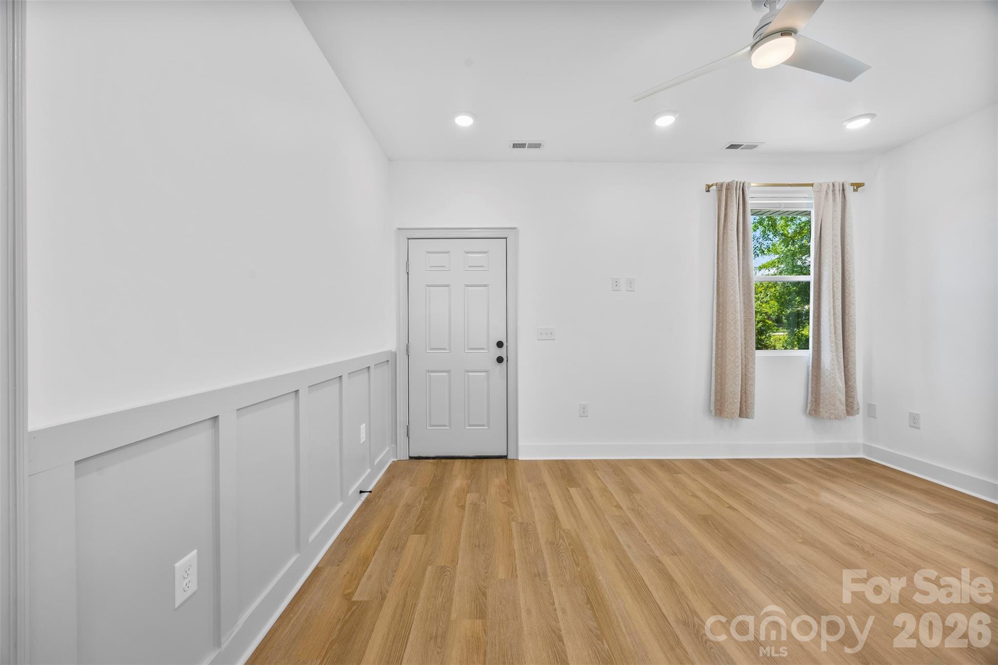 1003 College Boulevard — Dallas