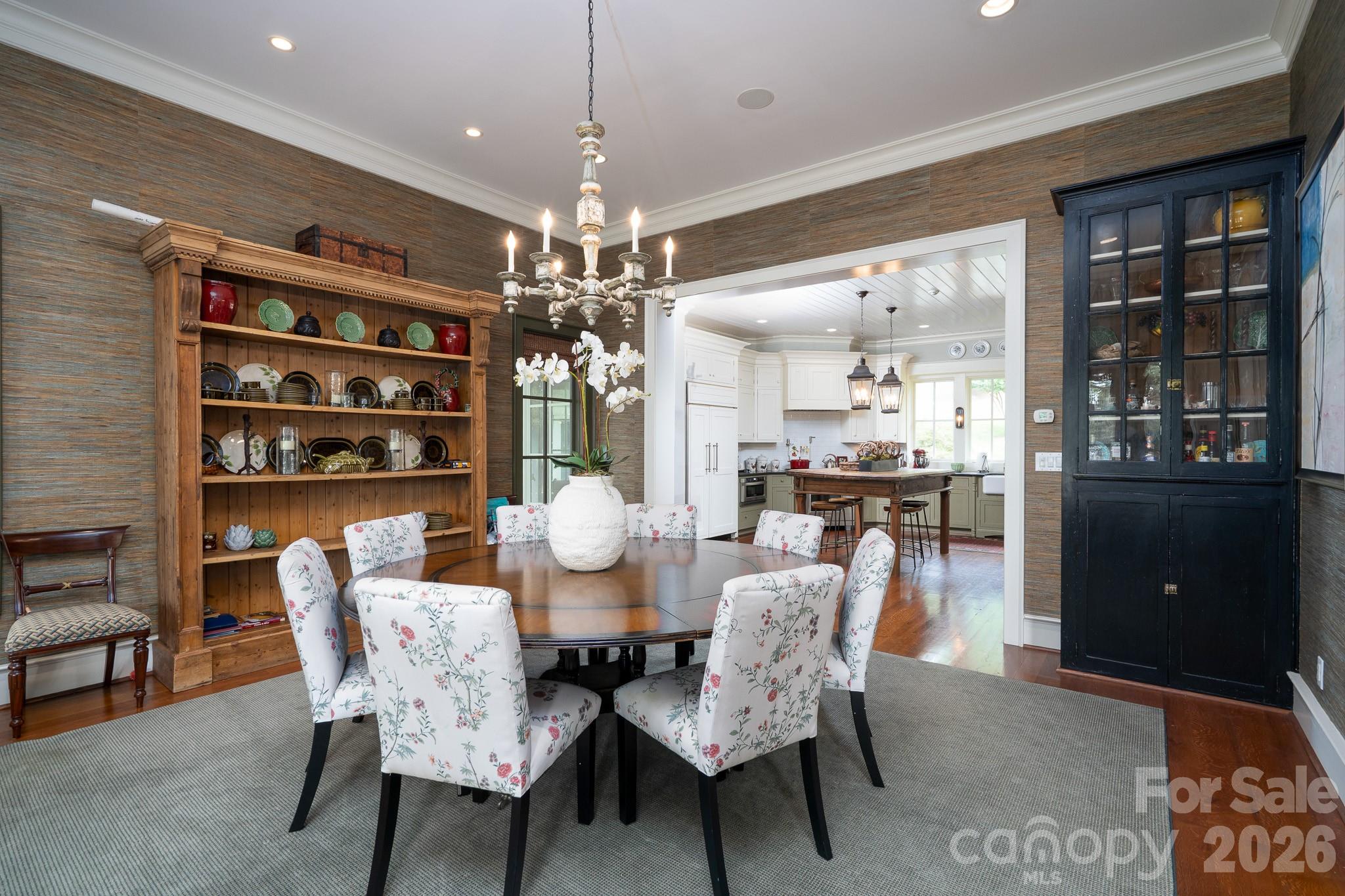2375 Southpoint Lane — New London