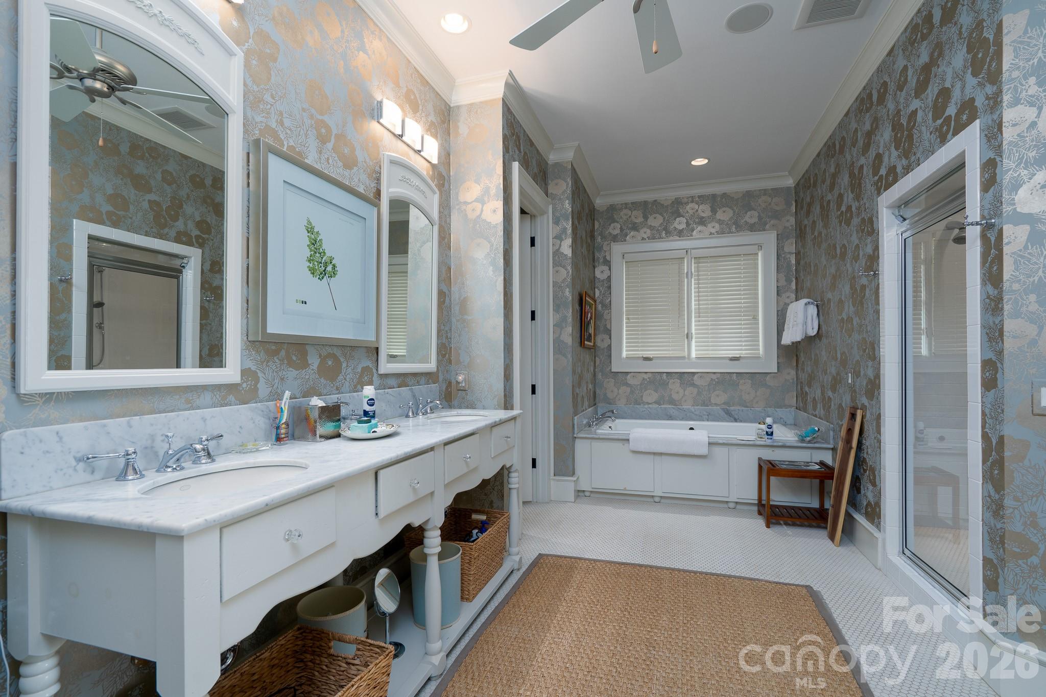 2375 Southpoint Lane — New London