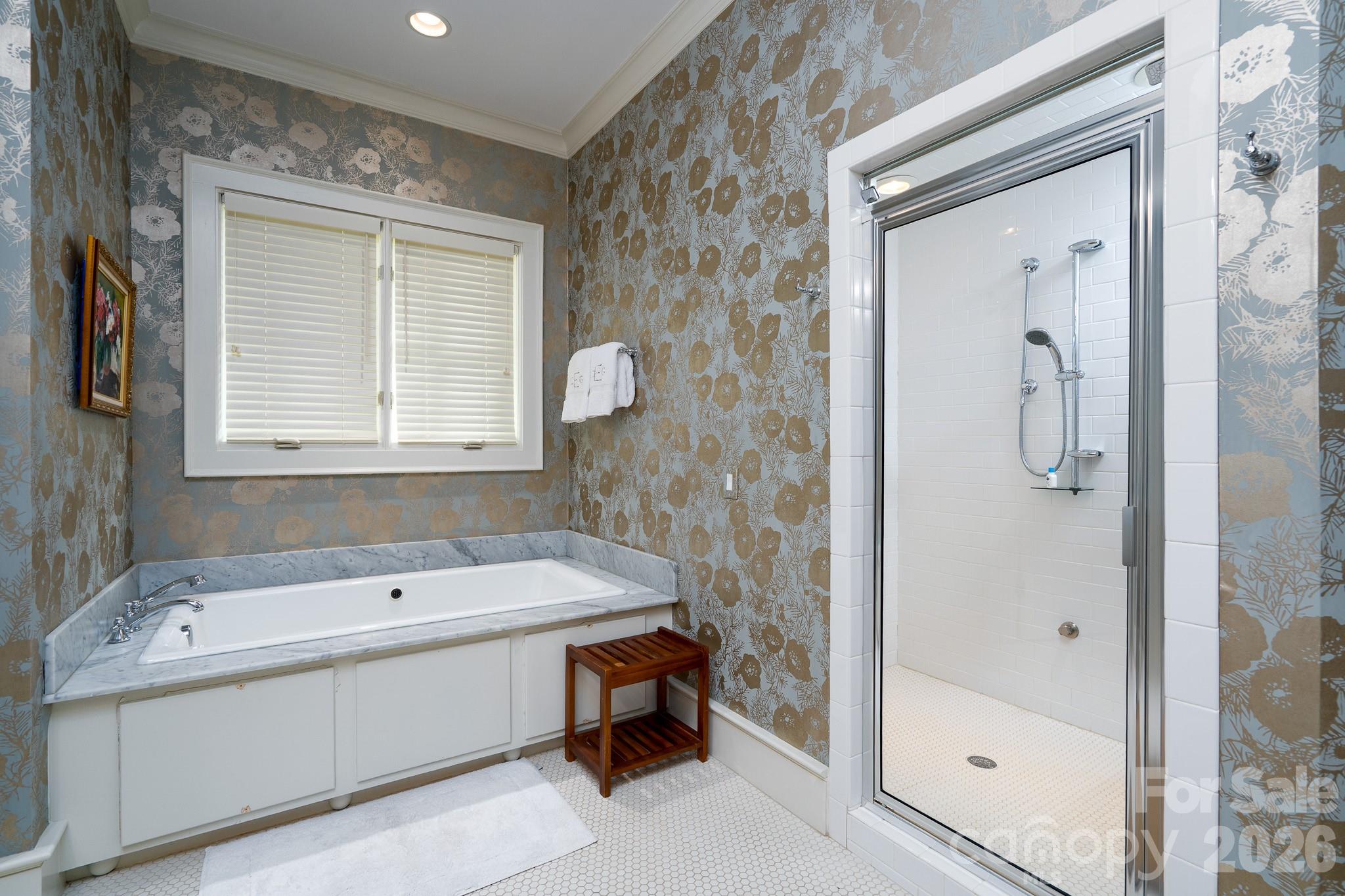 2375 Southpoint Lane — New London