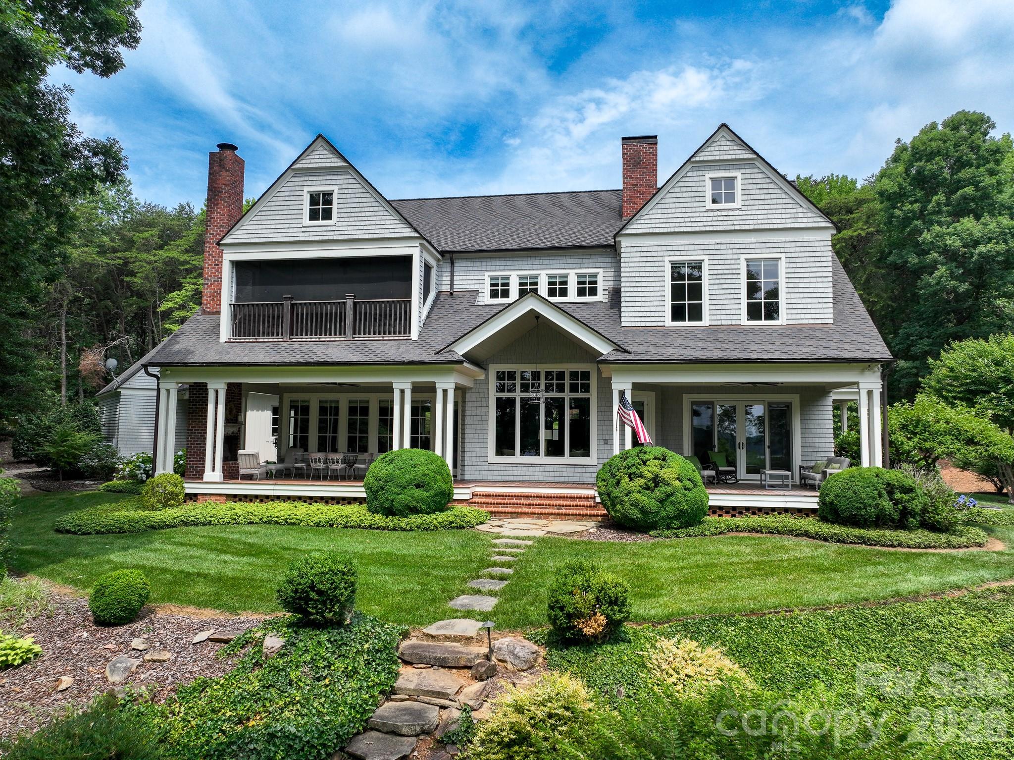 2375 Southpoint Lane — New London