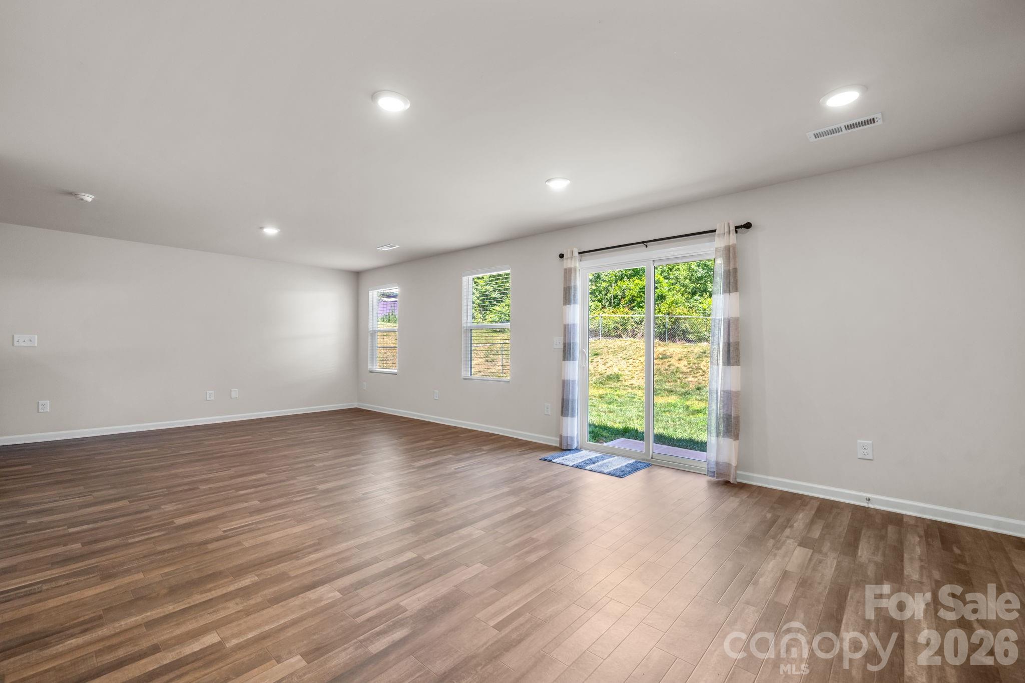 1262 Reid Court — Lenoir