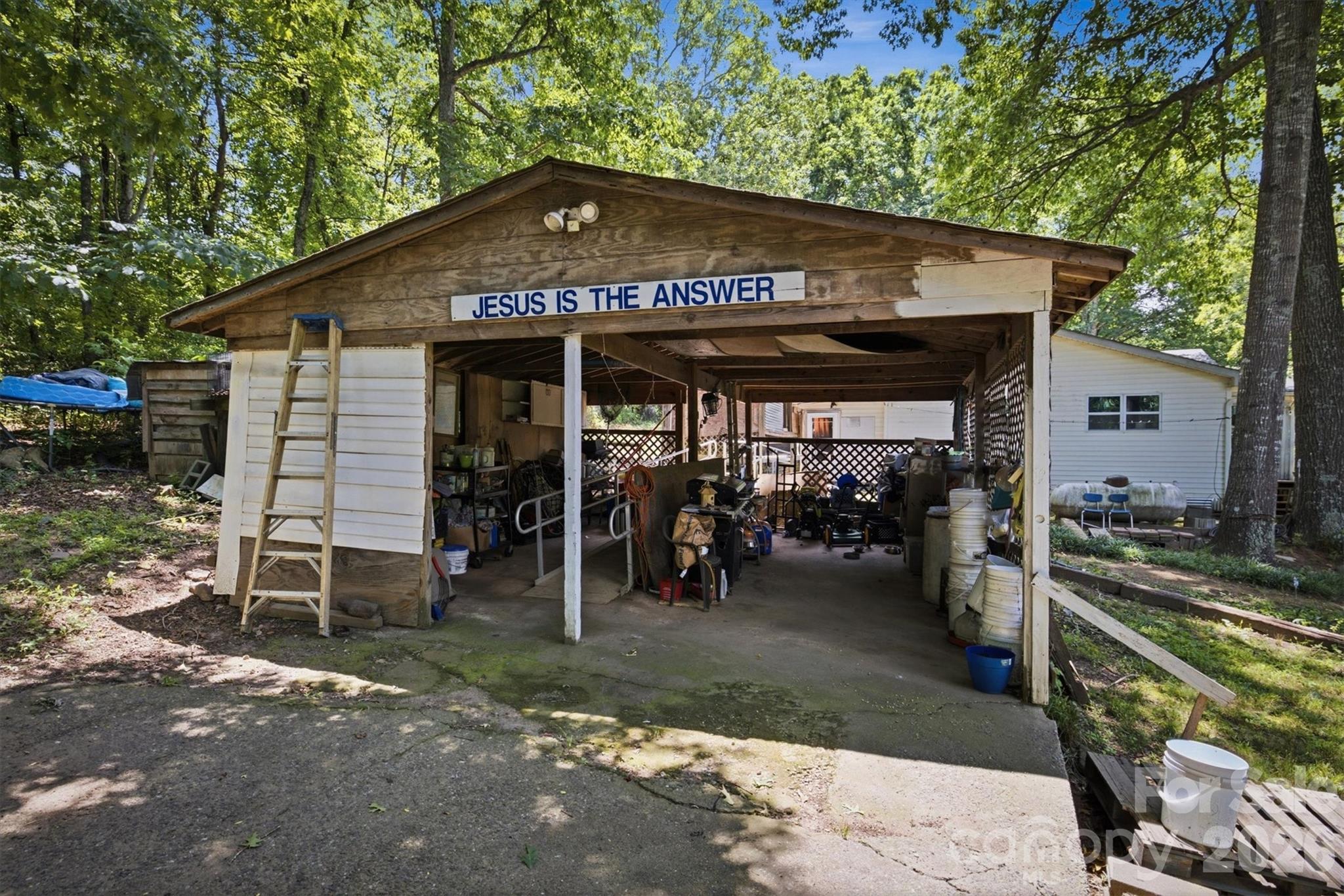 3153 Faith Temple Church Road — Morganton