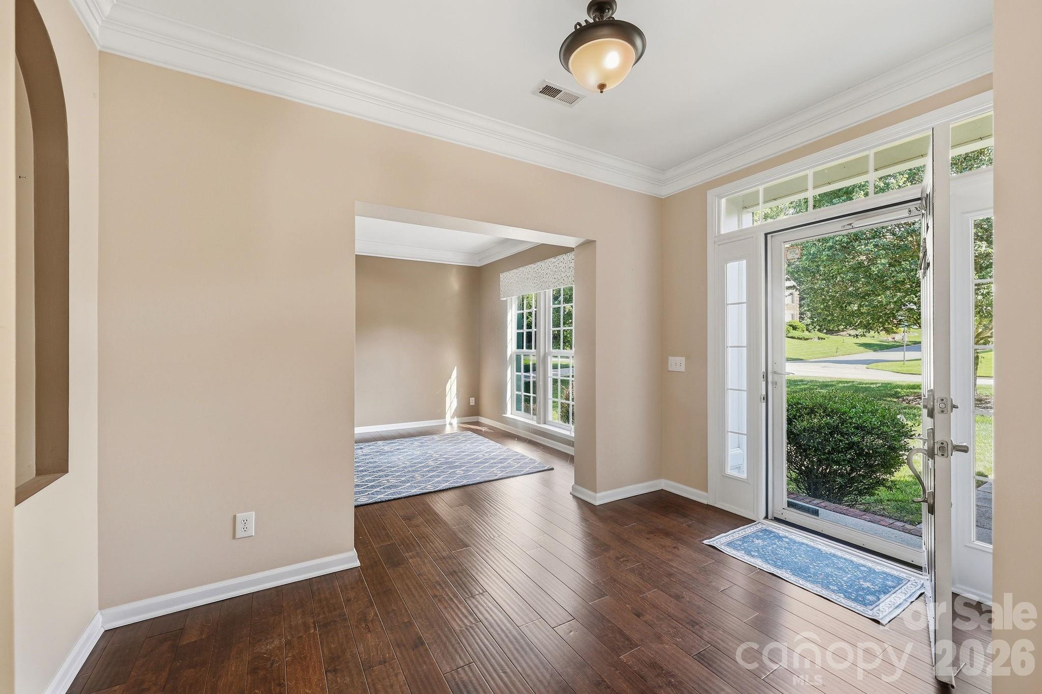9004 Scottsboro Drive — Huntersville