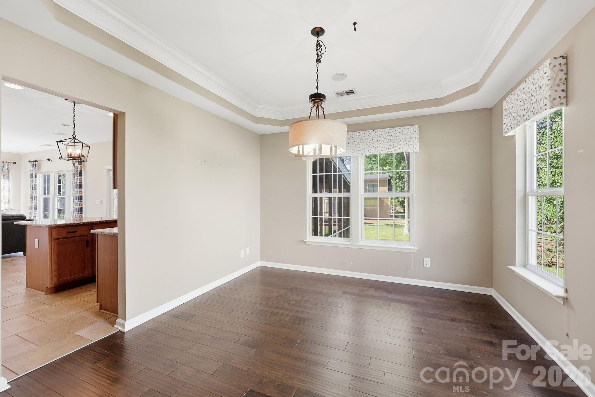 9004 Scottsboro Drive — Huntersville