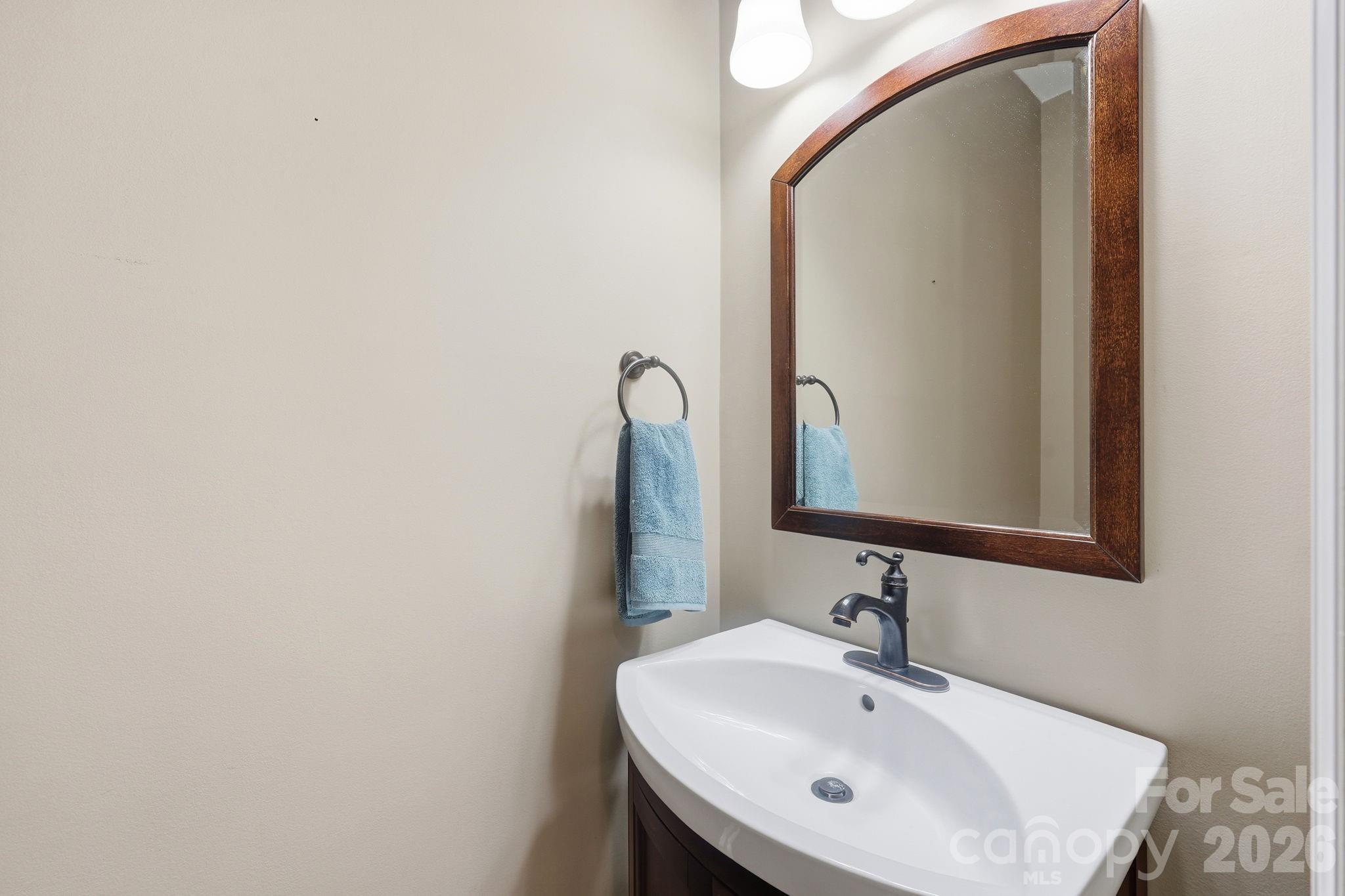 9004 Scottsboro Drive — Huntersville