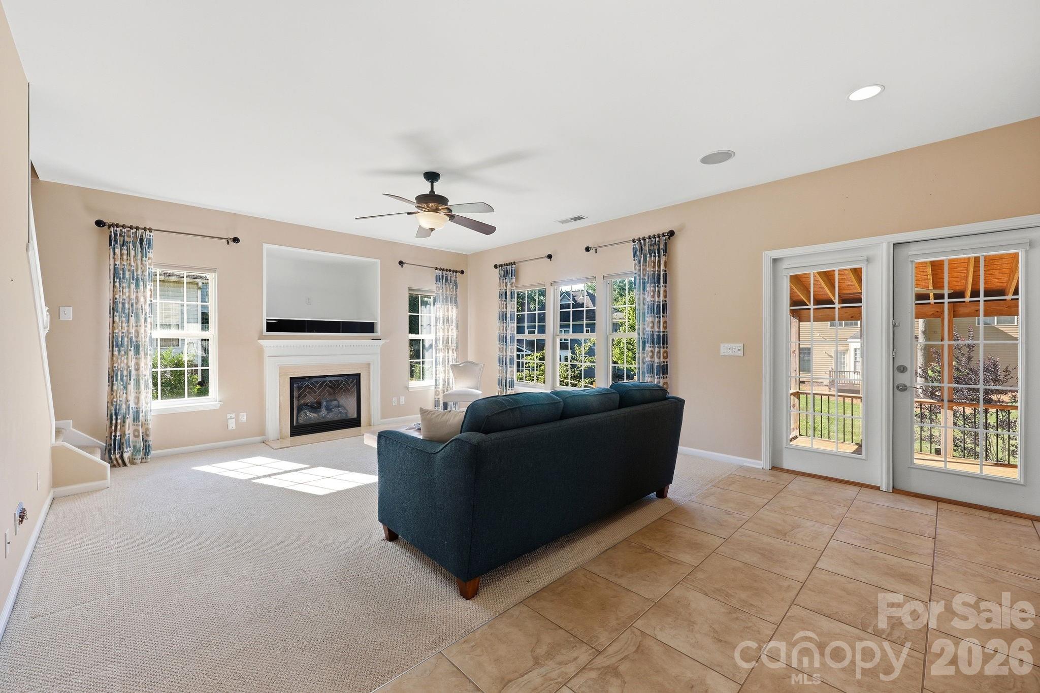 9004 Scottsboro Drive — Huntersville