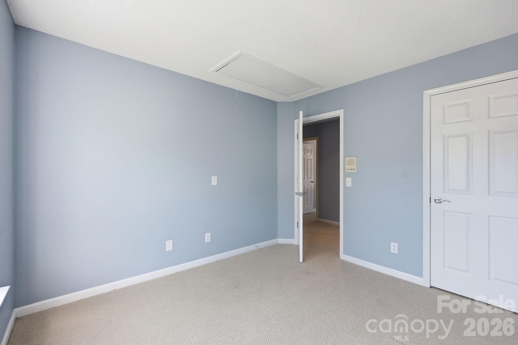 9004 Scottsboro Drive — Huntersville