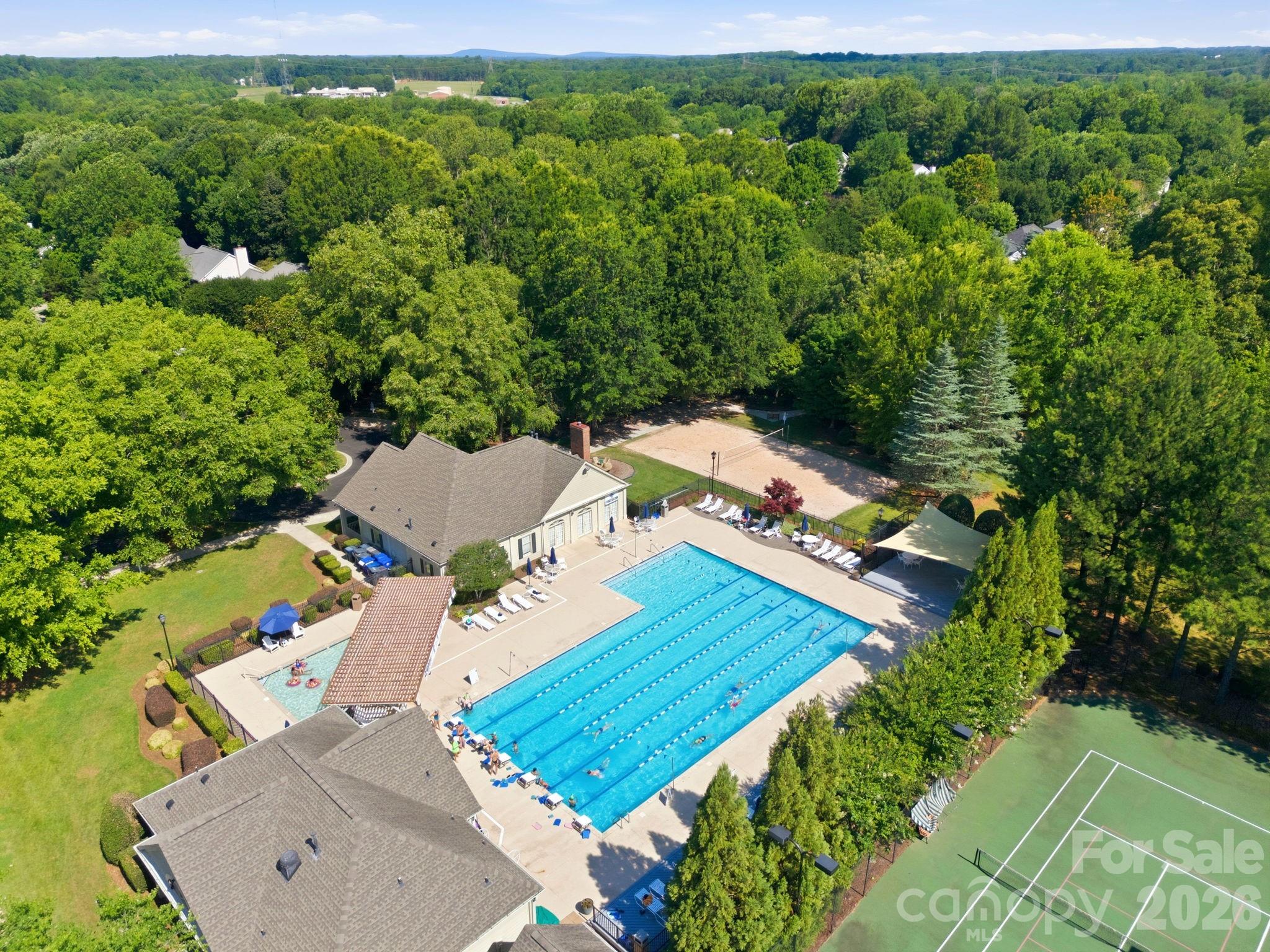 9004 Scottsboro Drive — Huntersville