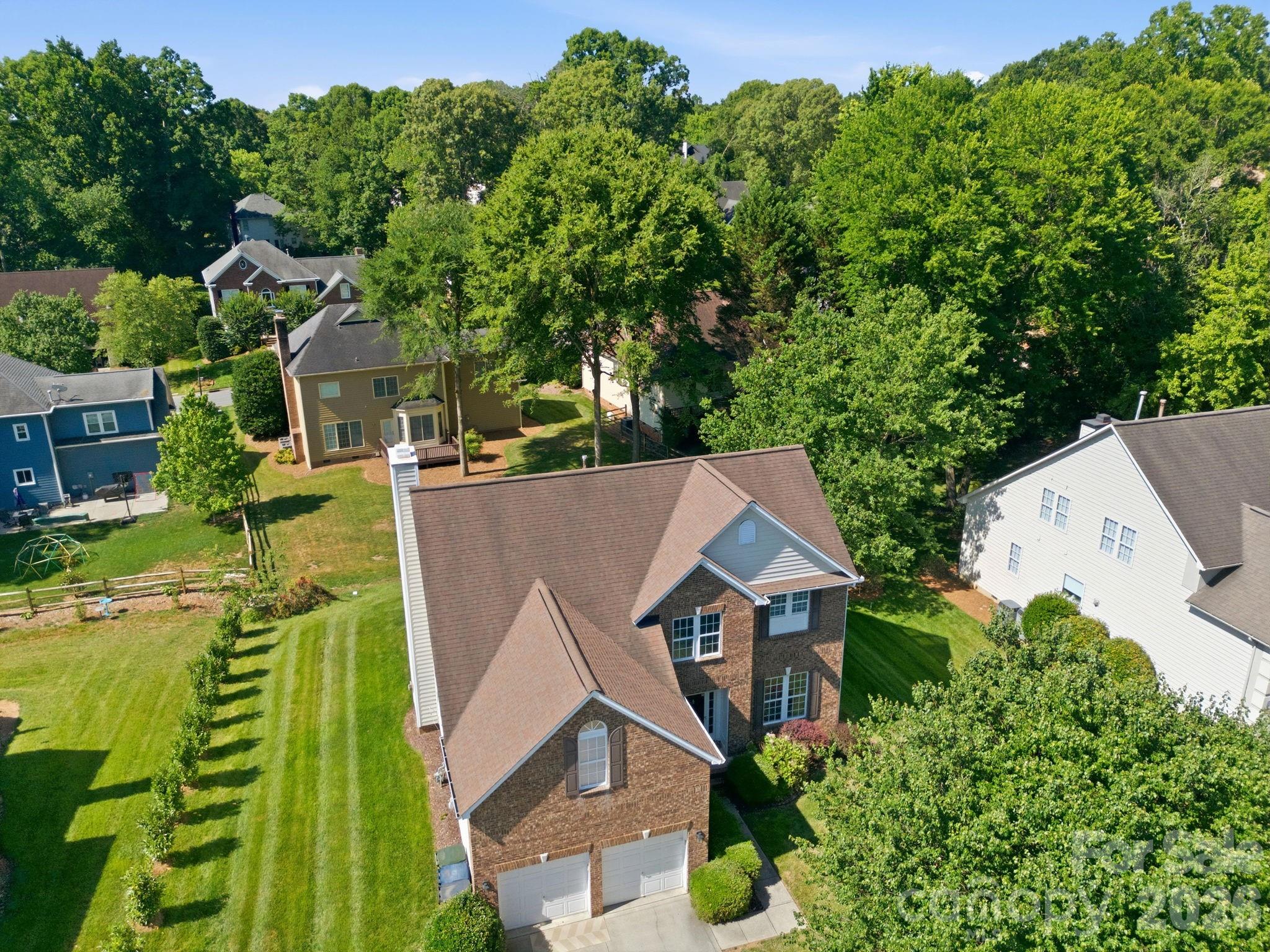 9004 Scottsboro Drive — Huntersville