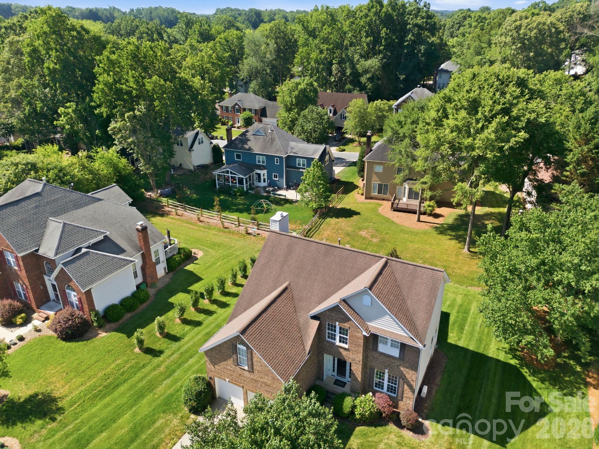 9004 Scottsboro Drive — Huntersville