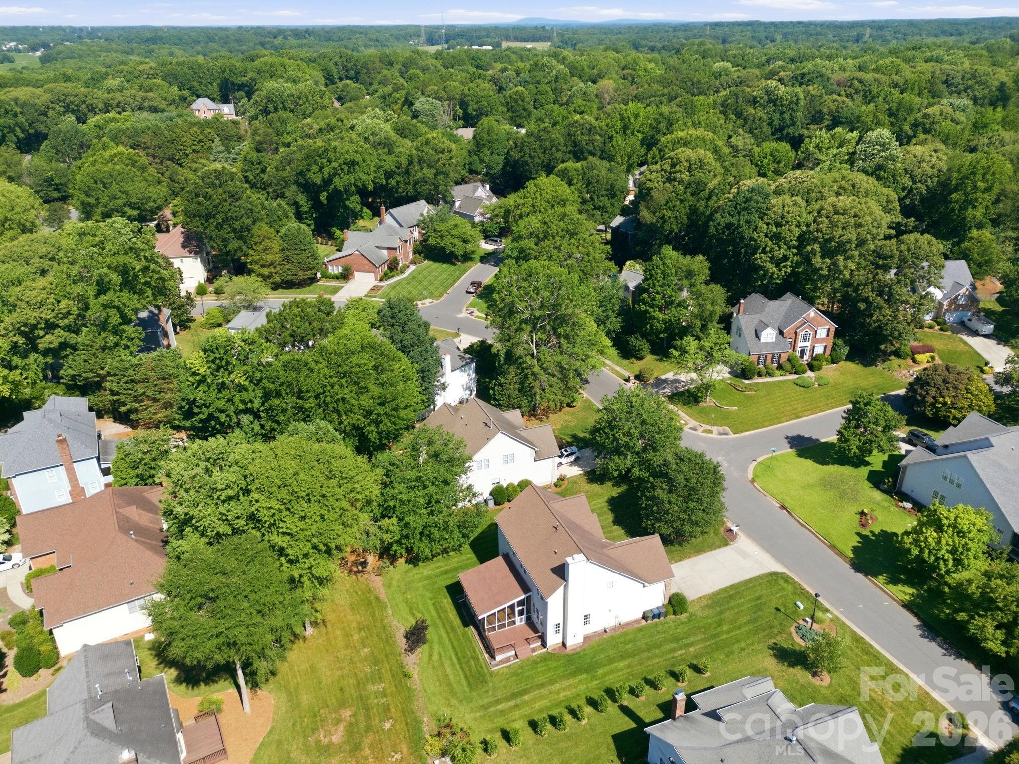 9004 Scottsboro Drive — Huntersville