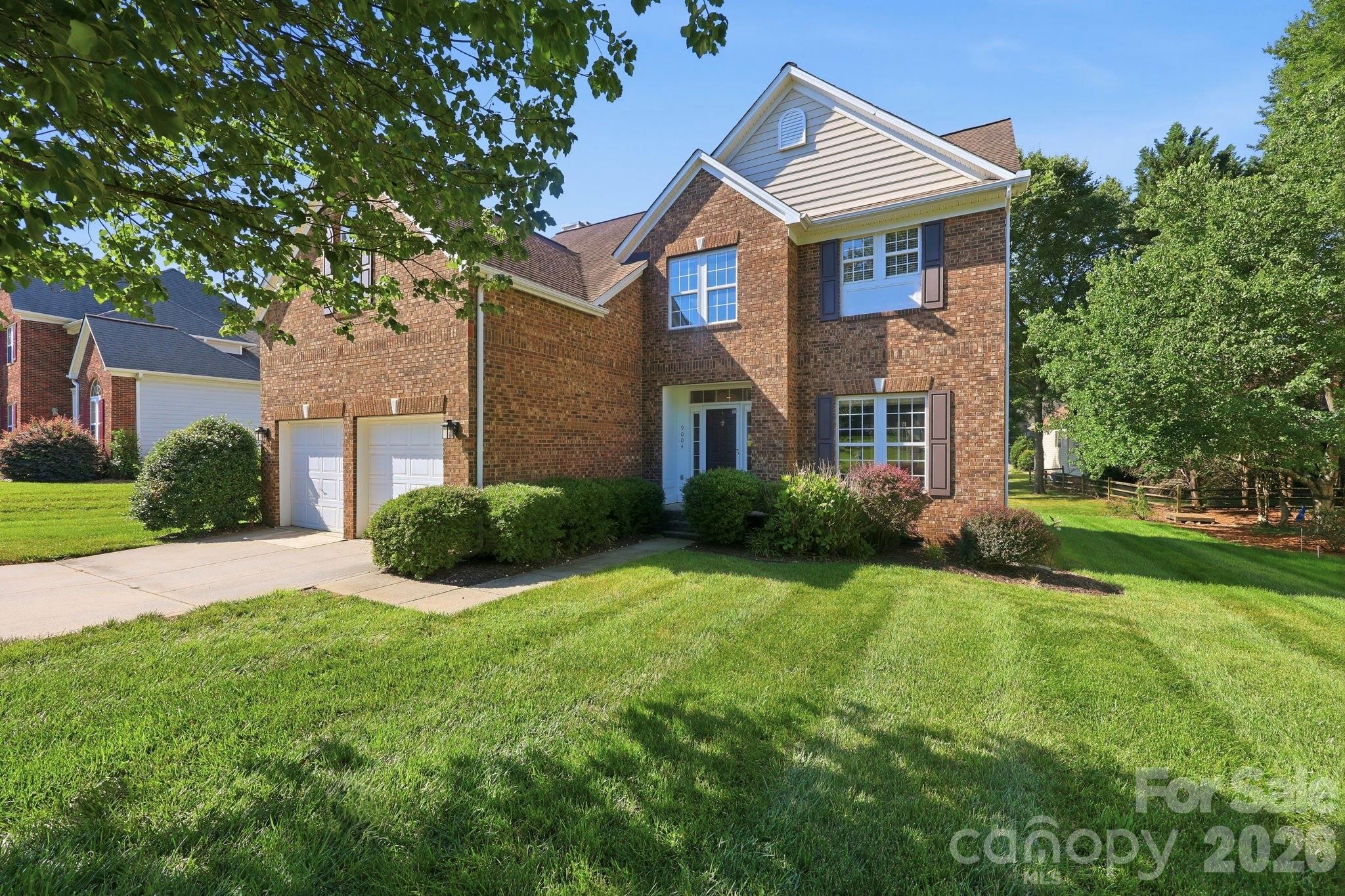 9004 Scottsboro Drive — Huntersville