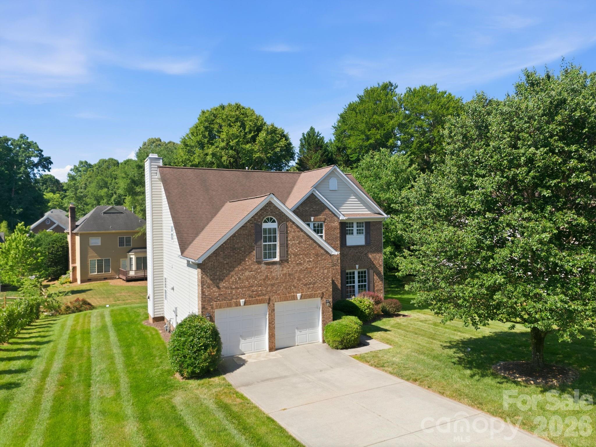 9004 Scottsboro Drive — Huntersville