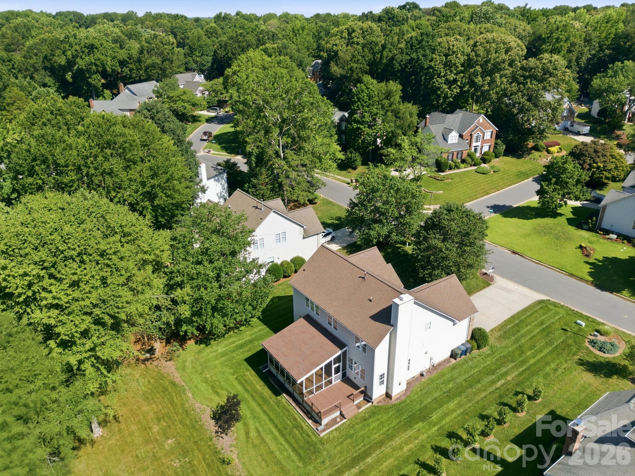 9004 Scottsboro Drive — Huntersville