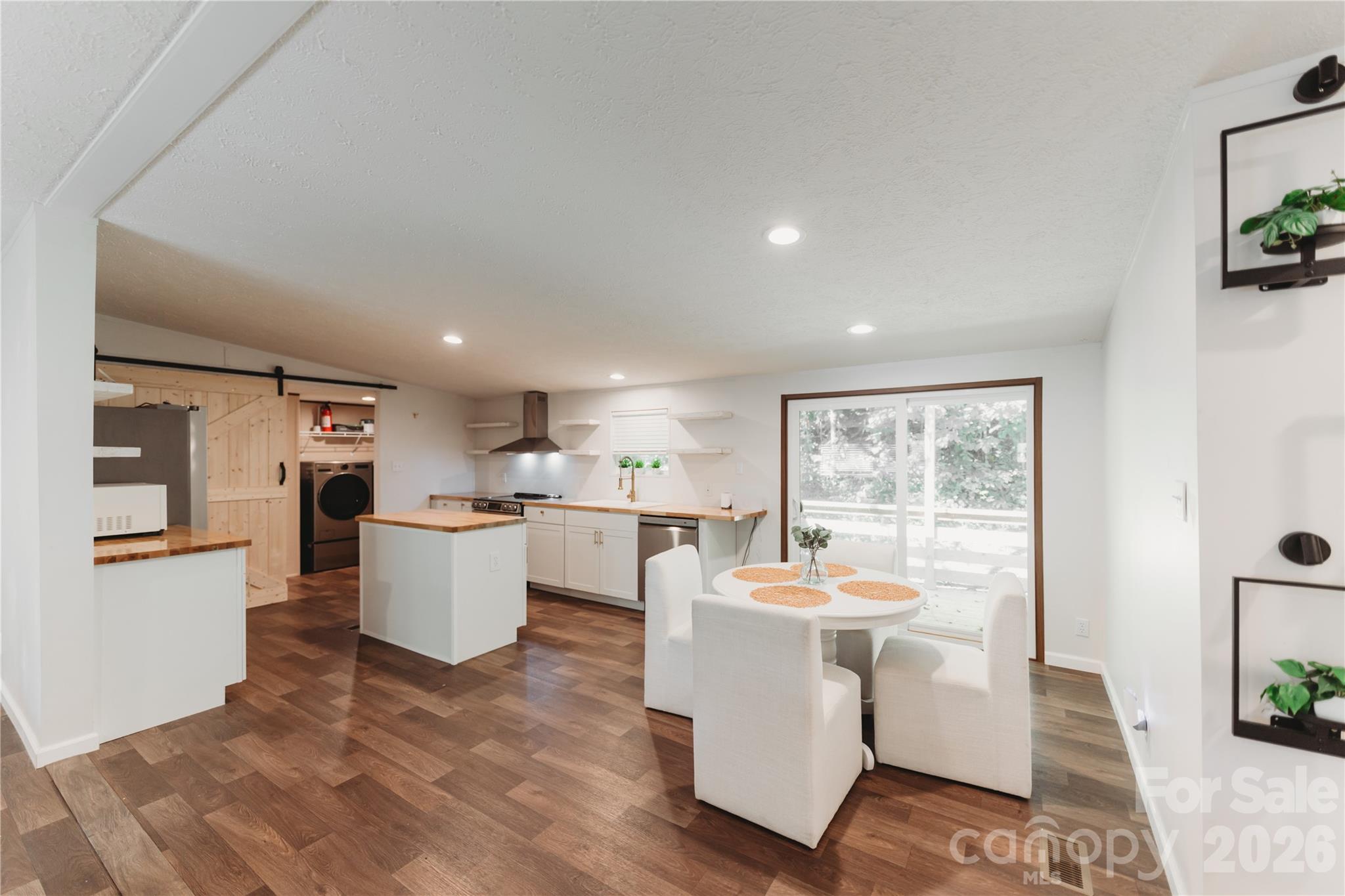 17 Hickory Acres Road — Hendersonville