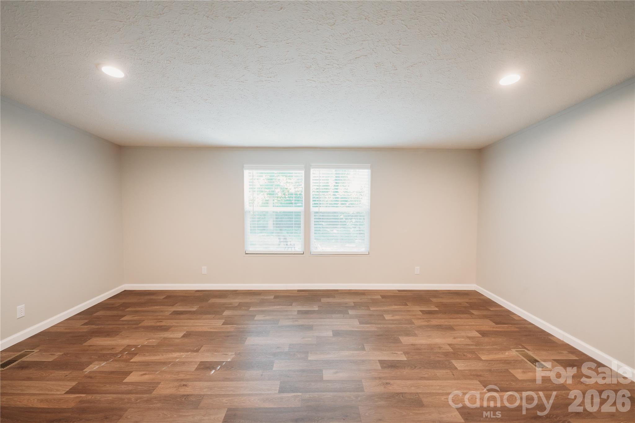 17 Hickory Acres Road — Hendersonville