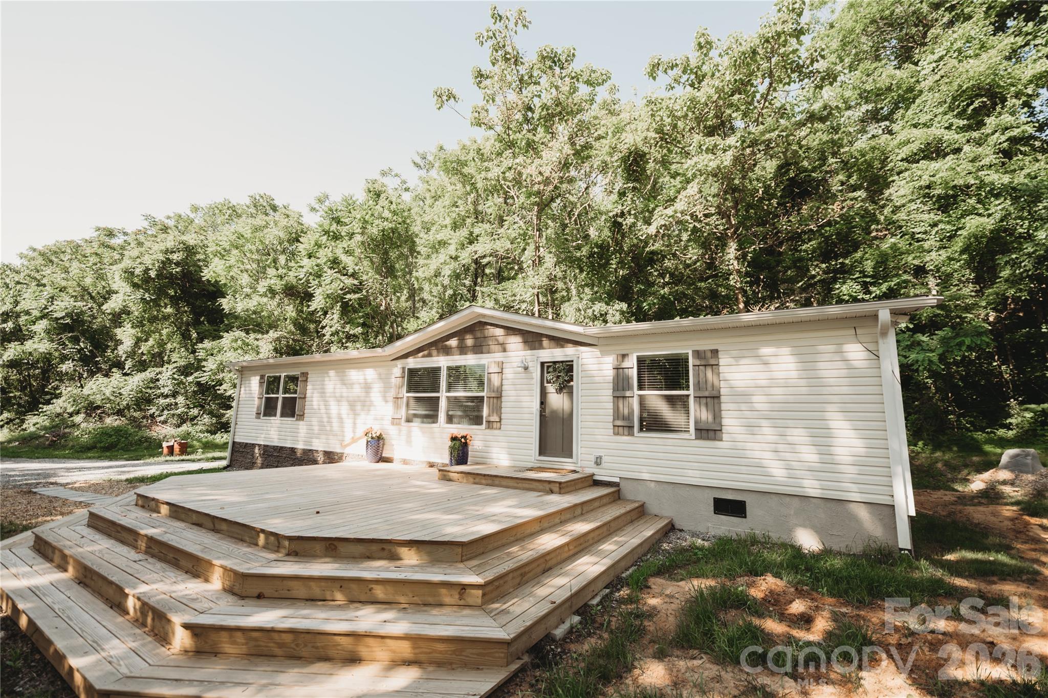17 Hickory Acres Road — Hendersonville