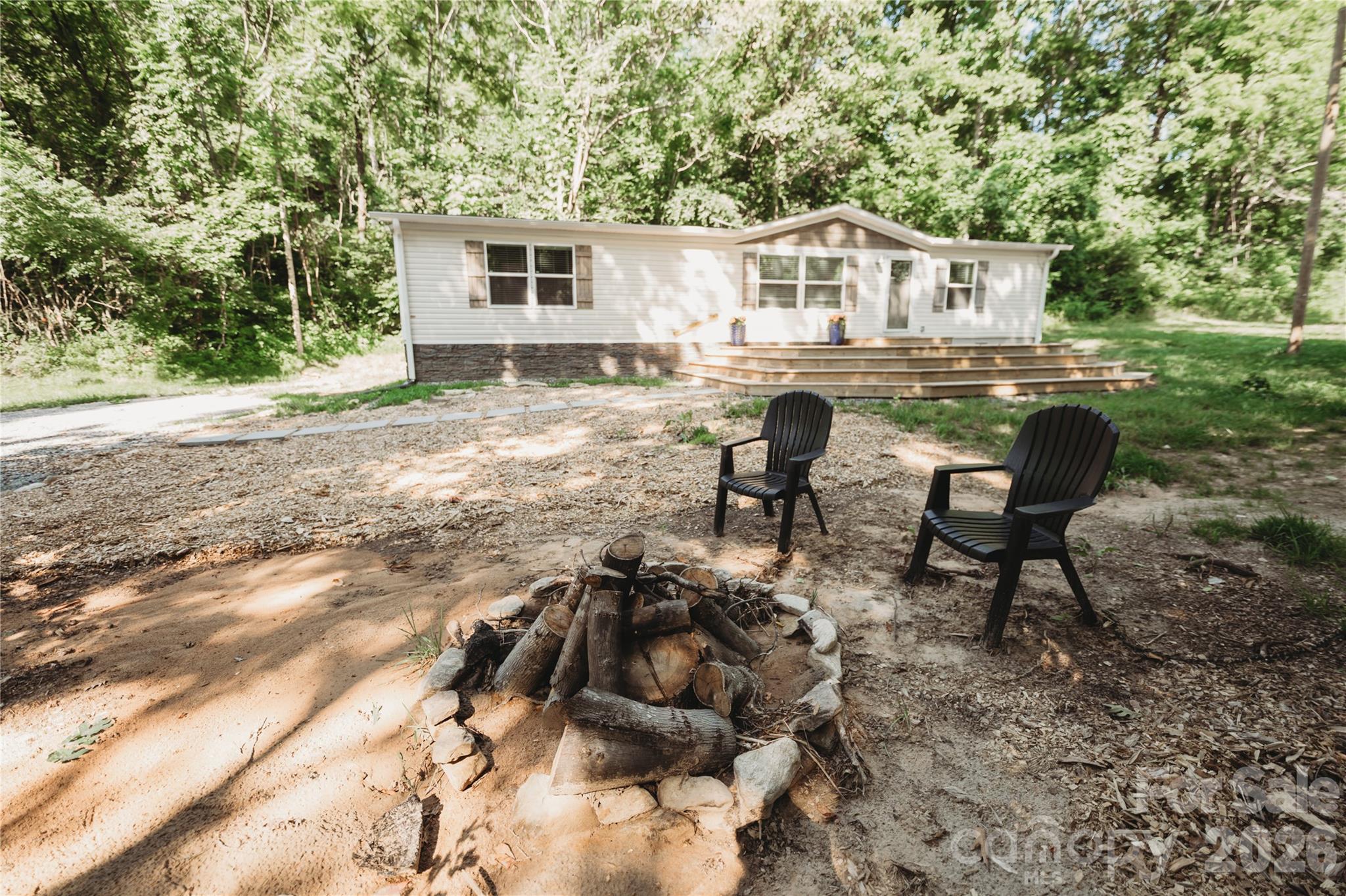 17 Hickory Acres Road — Hendersonville