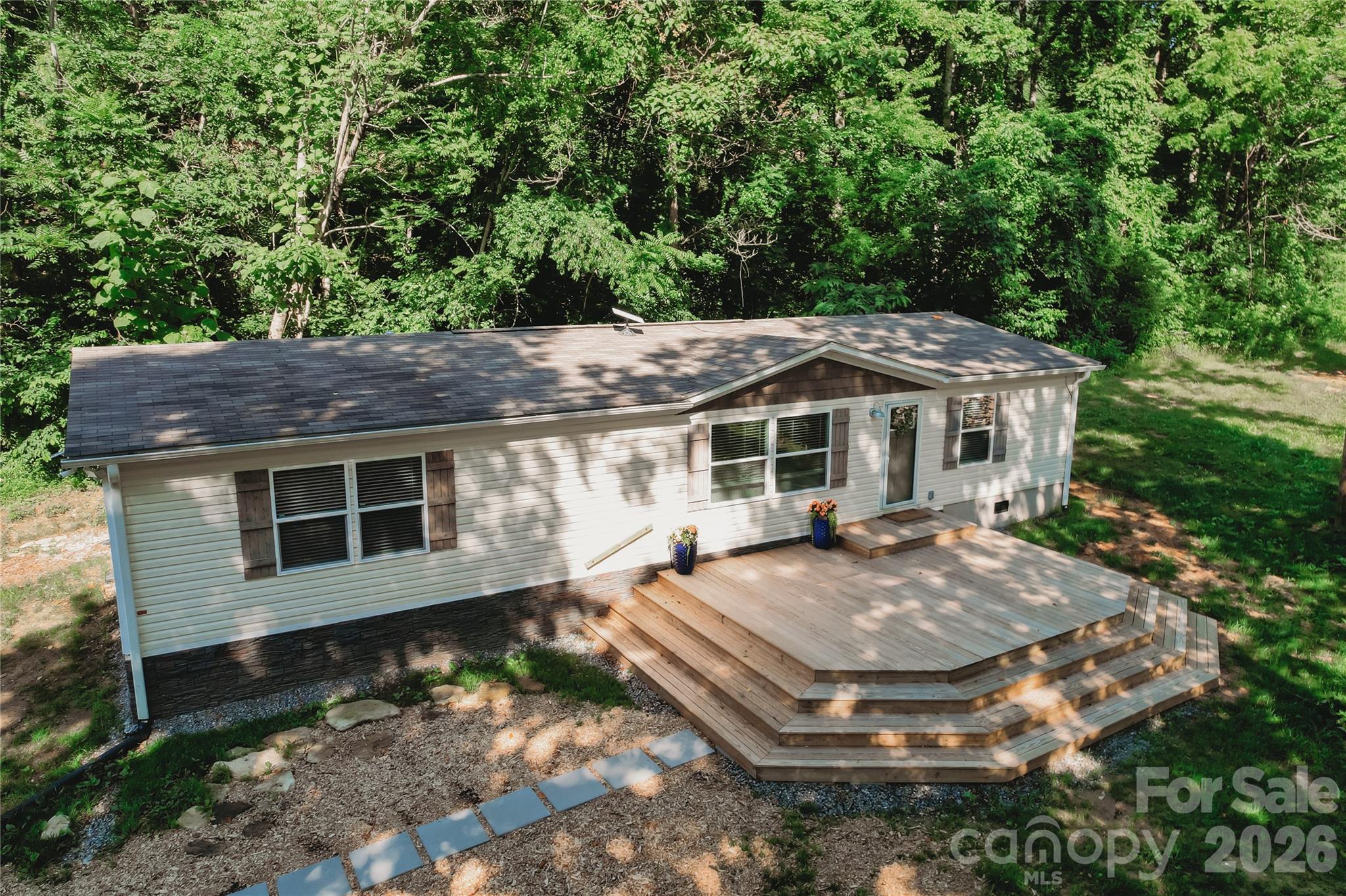 17 Hickory Acres Road — Hendersonville