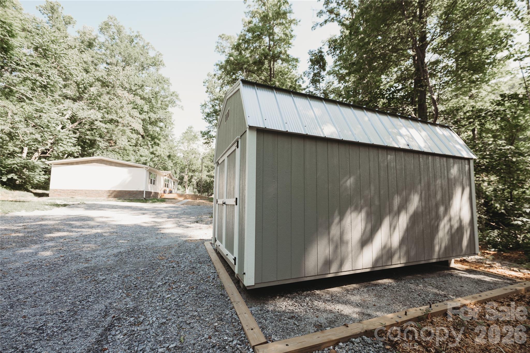 17 Hickory Acres Road — Hendersonville