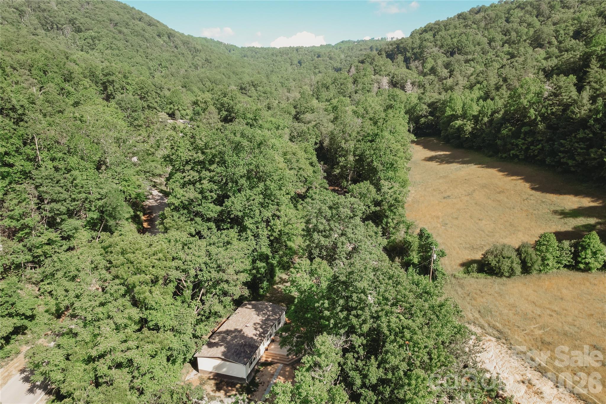 17 Hickory Acres Road — Hendersonville