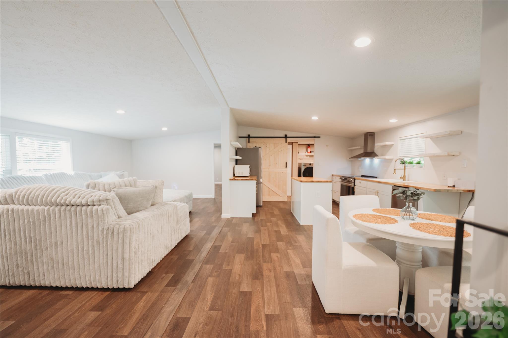 17 Hickory Acres Road — Hendersonville