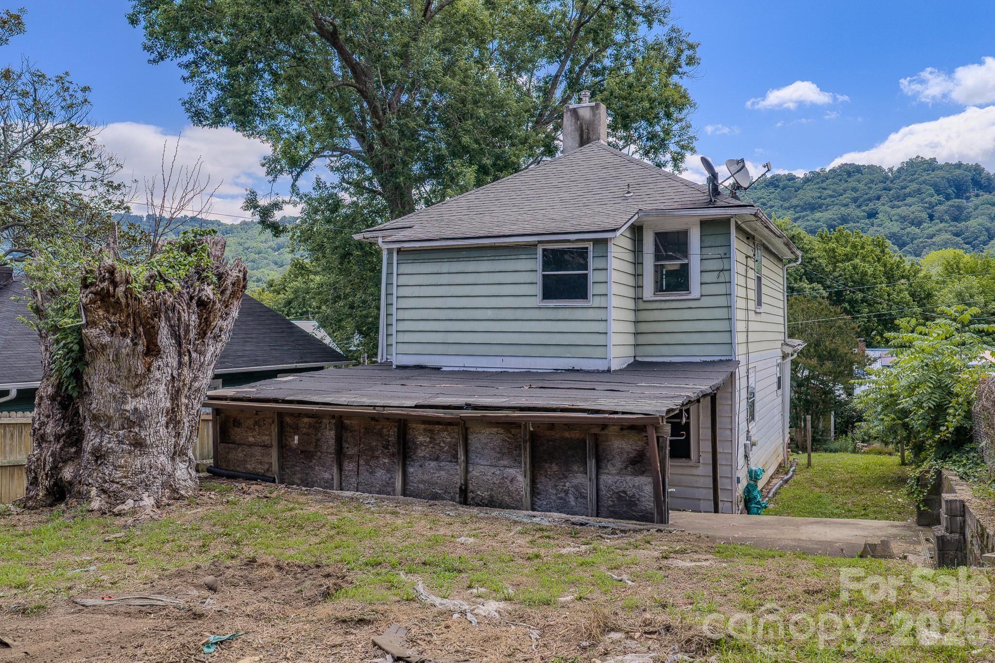 49 Madison Avenue — Asheville