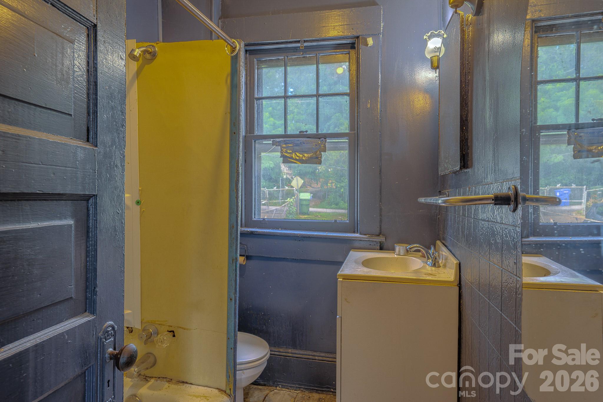 49 Madison Avenue — Asheville