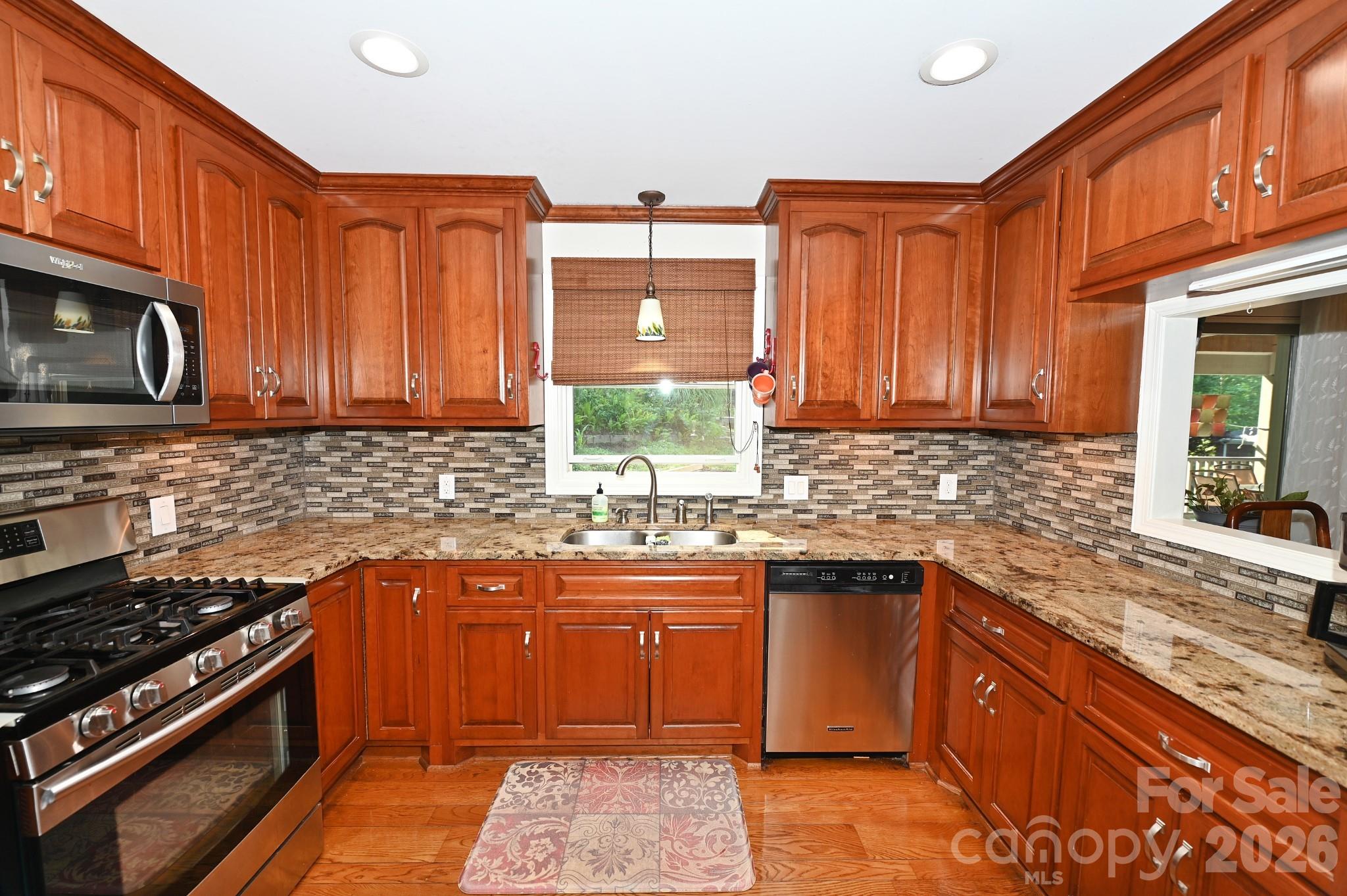 3021 Cedar Crest Drive — Lenoir
