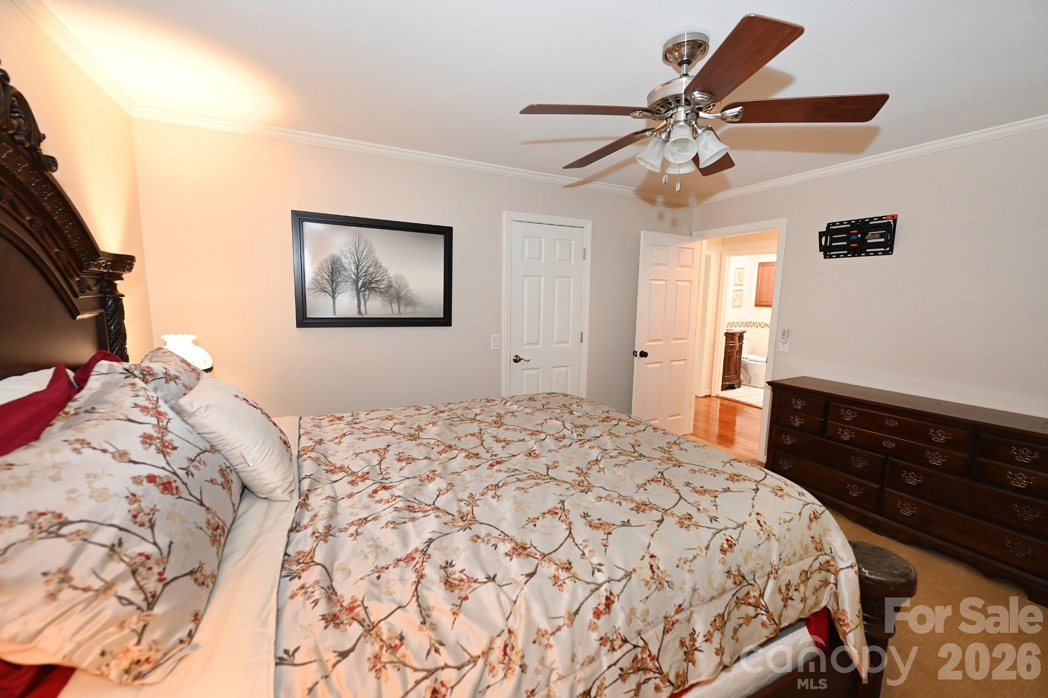 3021 Cedar Crest Drive — Lenoir