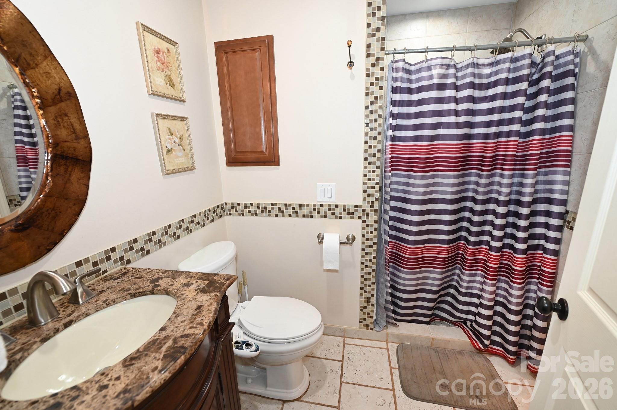 3021 Cedar Crest Drive — Lenoir