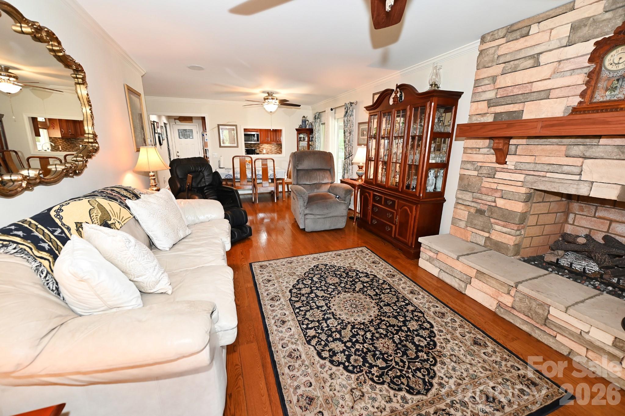 3021 Cedar Crest Drive — Lenoir