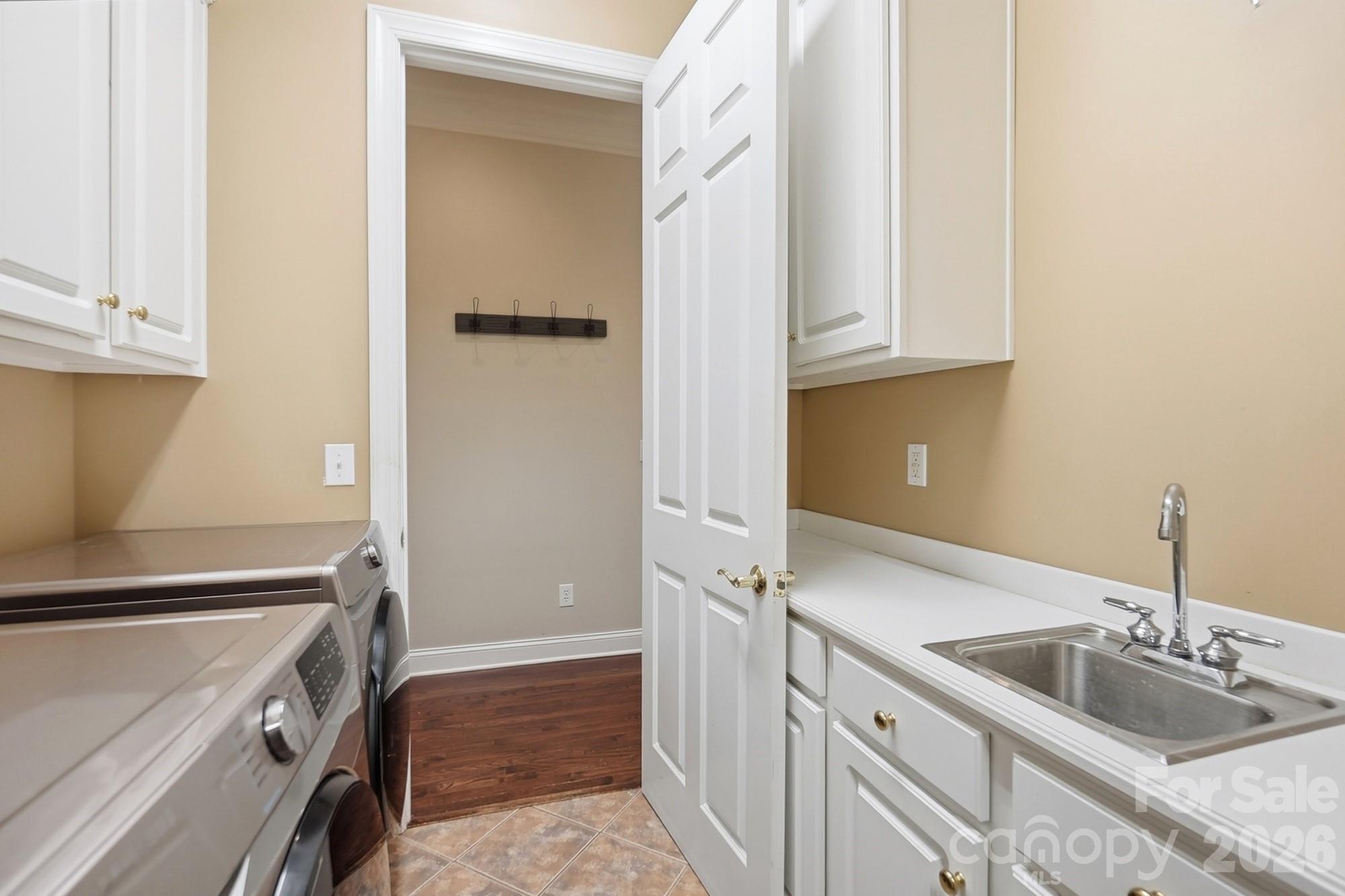 3529 Mountain Cove Drive — Charlotte