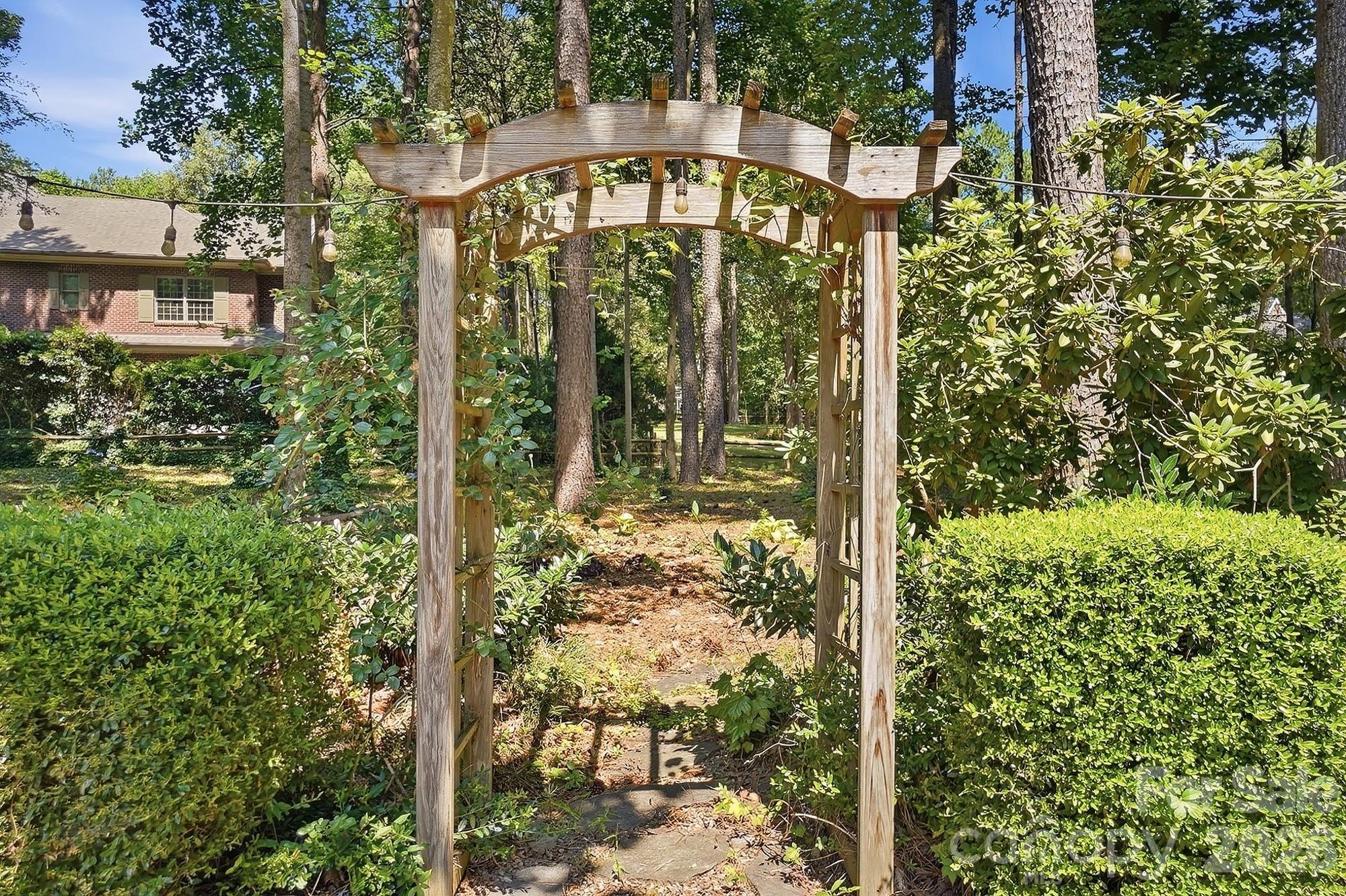 3529 Mountain Cove Drive — Charlotte
