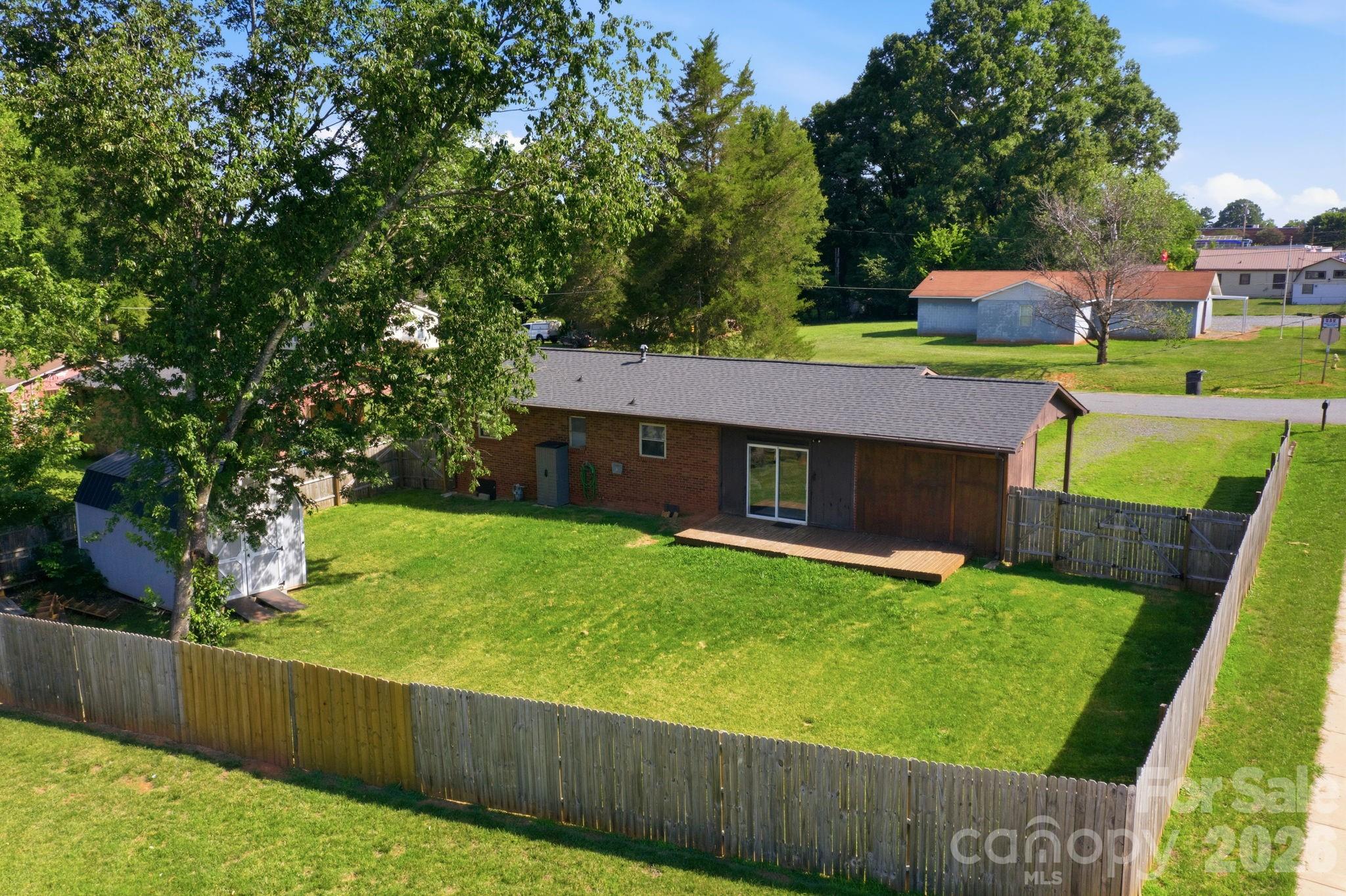 2405 2nd Street — Statesville