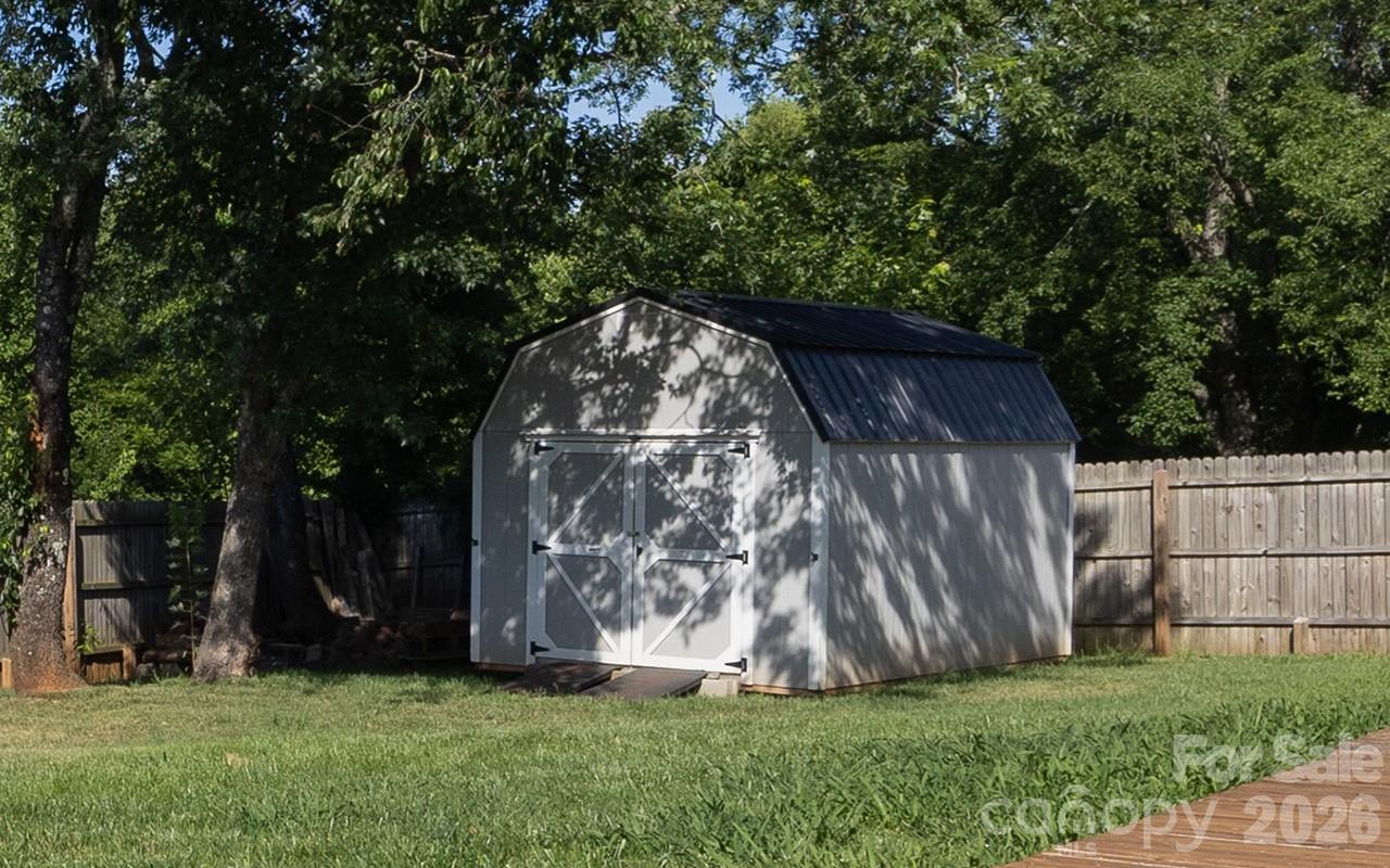 2405 2nd Street — Statesville